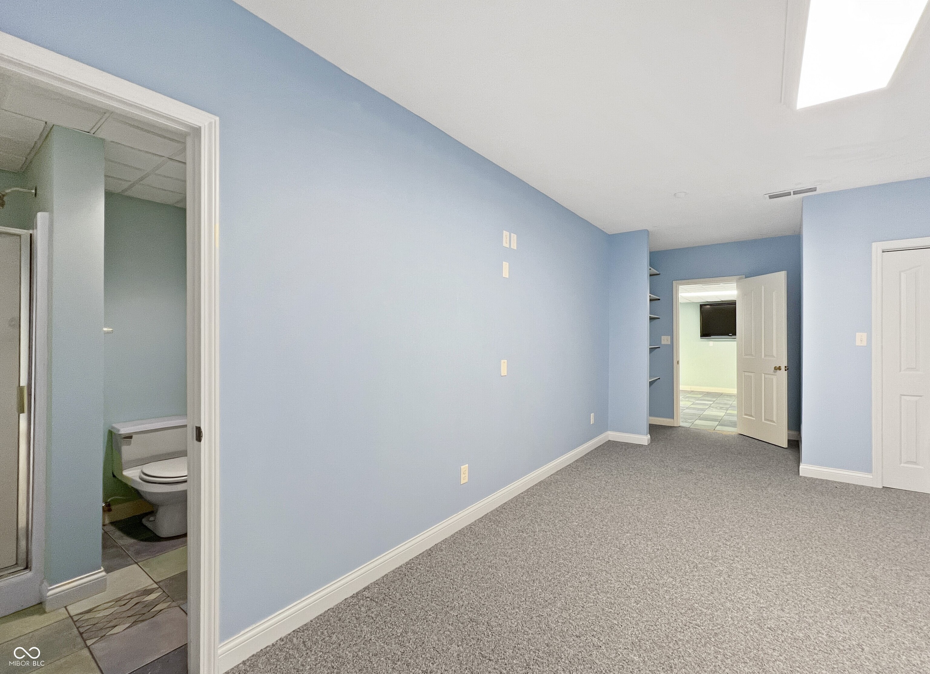 Columbus, Indiana, 47201, United States, 5 Bedrooms Bedrooms, ,6 BathroomsBathrooms,Residential,For Sale,1979621