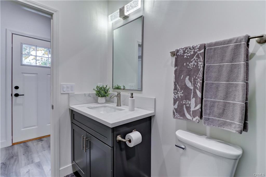 Los ANgeles, California, 90004, United States, 5 Bedrooms Bedrooms, ,2 BathroomsBathrooms,Residential,For Sale,1756474