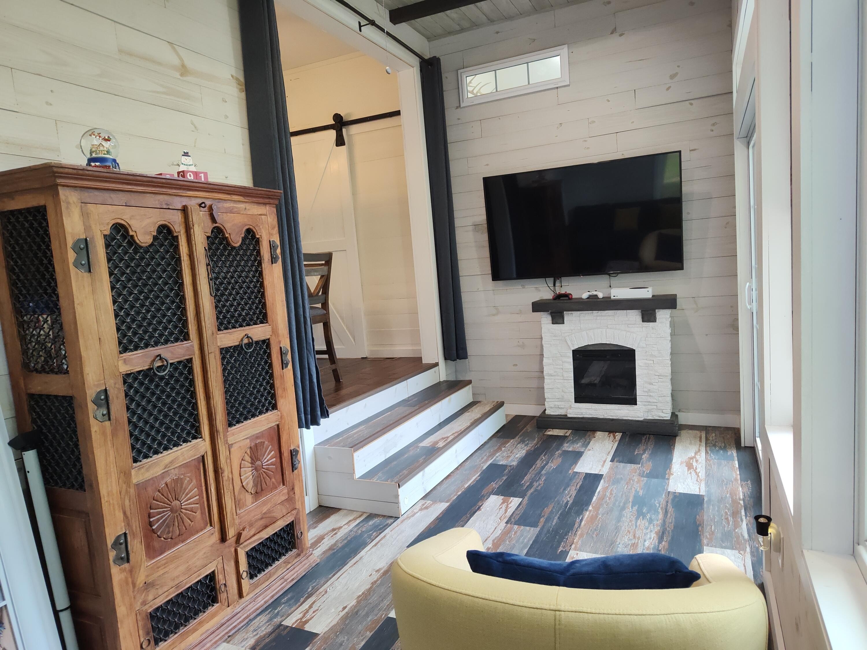 Buffalo, Missouri, 65622, United States, 3 Bedrooms Bedrooms, ,2 BathroomsBathrooms,Residential,For Sale,1974176