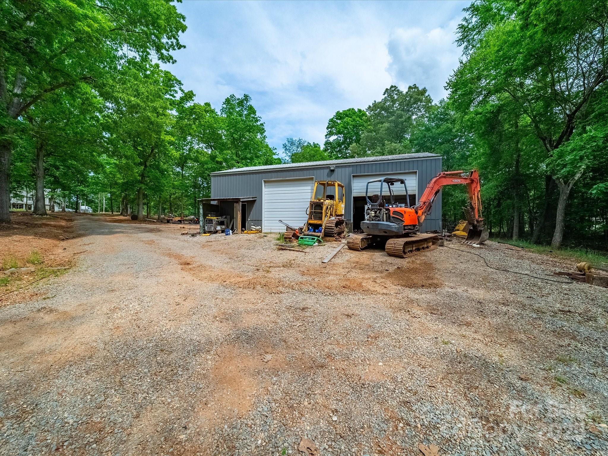 Monroe, North Carolina, 28112, United States, 3 Bedrooms Bedrooms, ,2 BathroomsBathrooms,Residential,For Sale,1975827