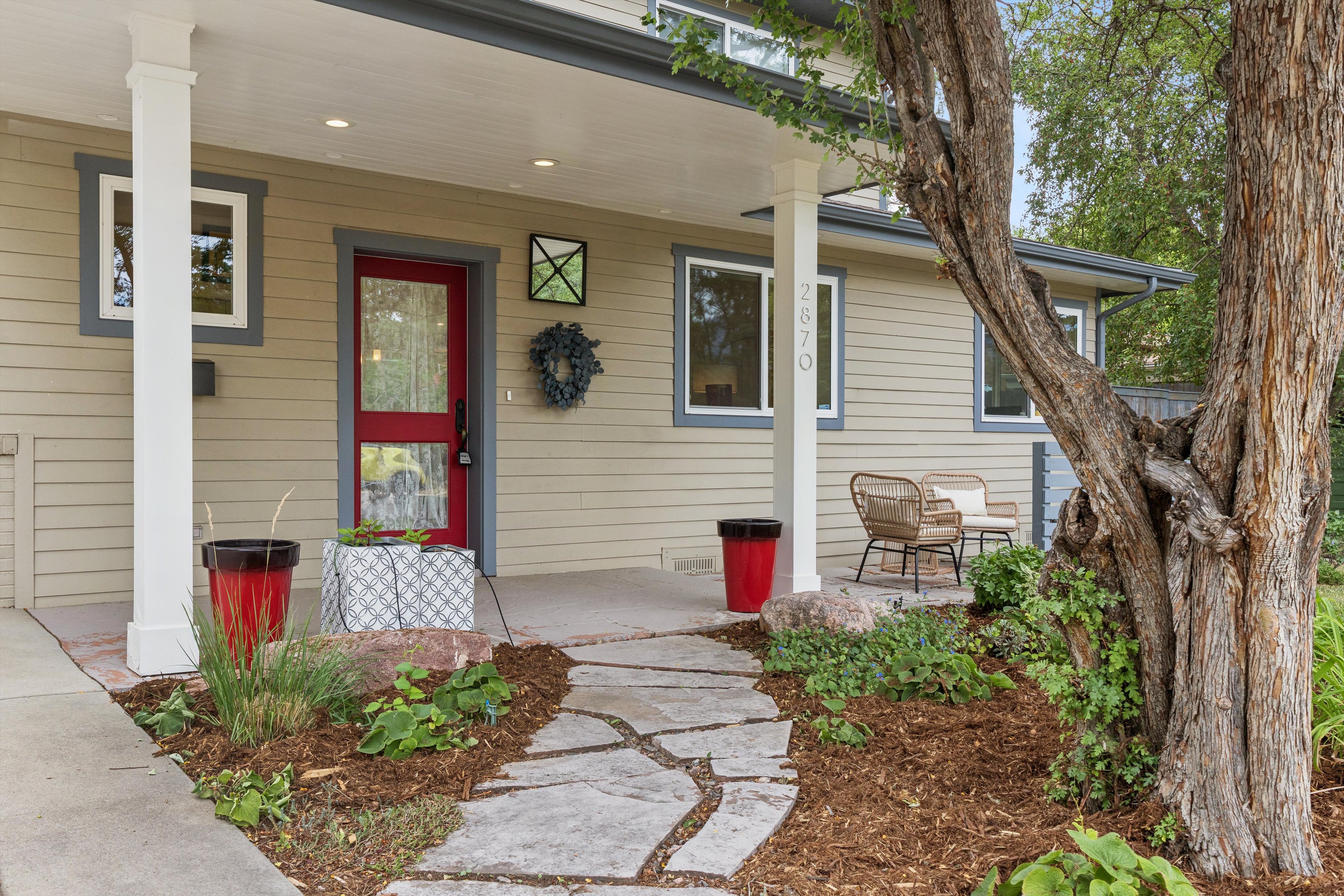  Lovely Home Set in One of Boulder