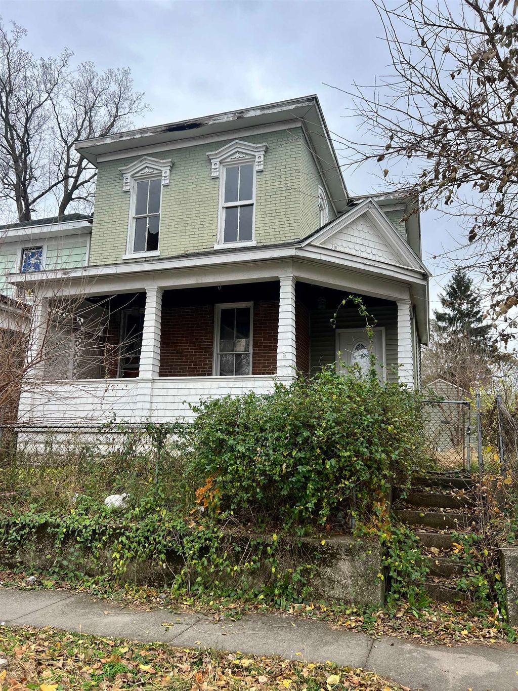 18th St, Richmond, IN 47374