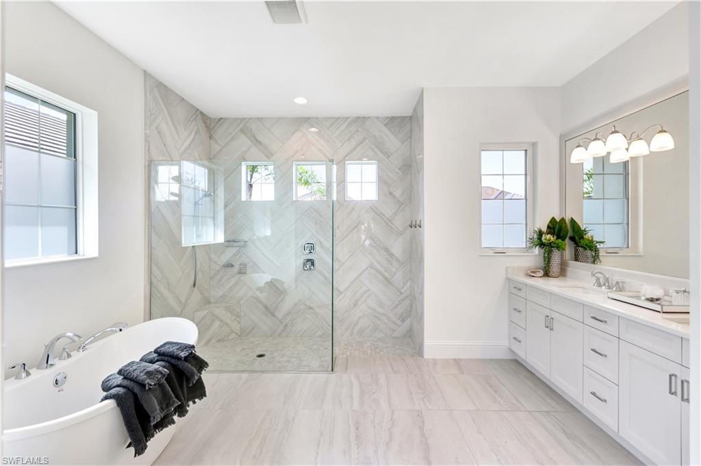 Naples, Florida, 34112, United States, 3 Bedrooms Bedrooms, ,3 BathroomsBathrooms,Residential,For Sale,1939636