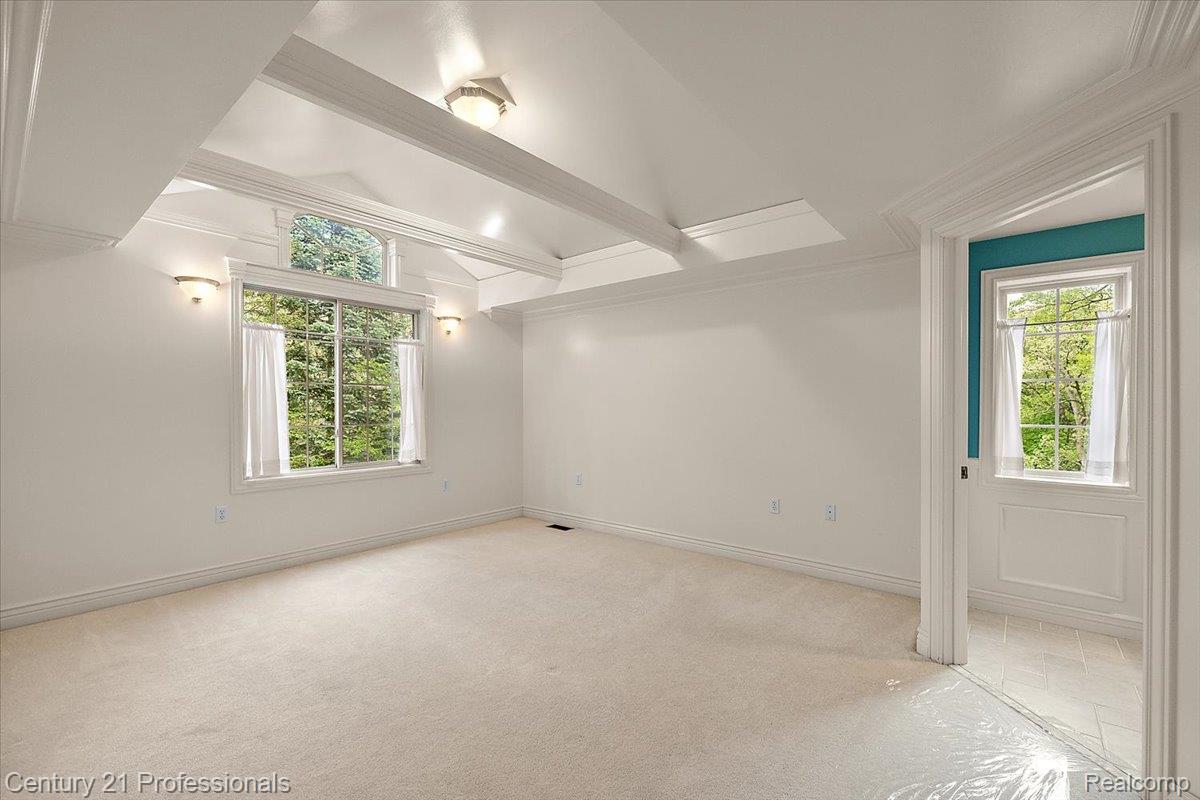 Clarkston, Michigan, 48346, United States, 4 Bedrooms Bedrooms, ,7 BathroomsBathrooms,Residential,For Sale,2048841