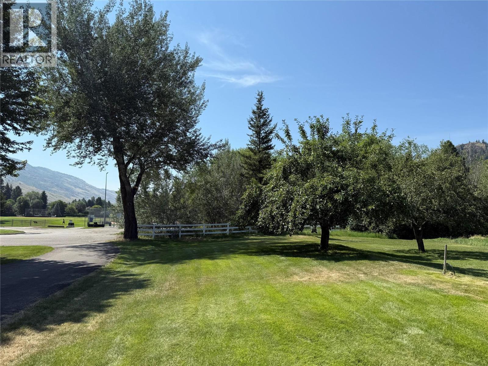 KAMLOOPS, British Columbia, V2H 1M4, CA, 5 Bedrooms Bedrooms, ,2 BathroomsBathrooms,Residential,For Sale,1912088