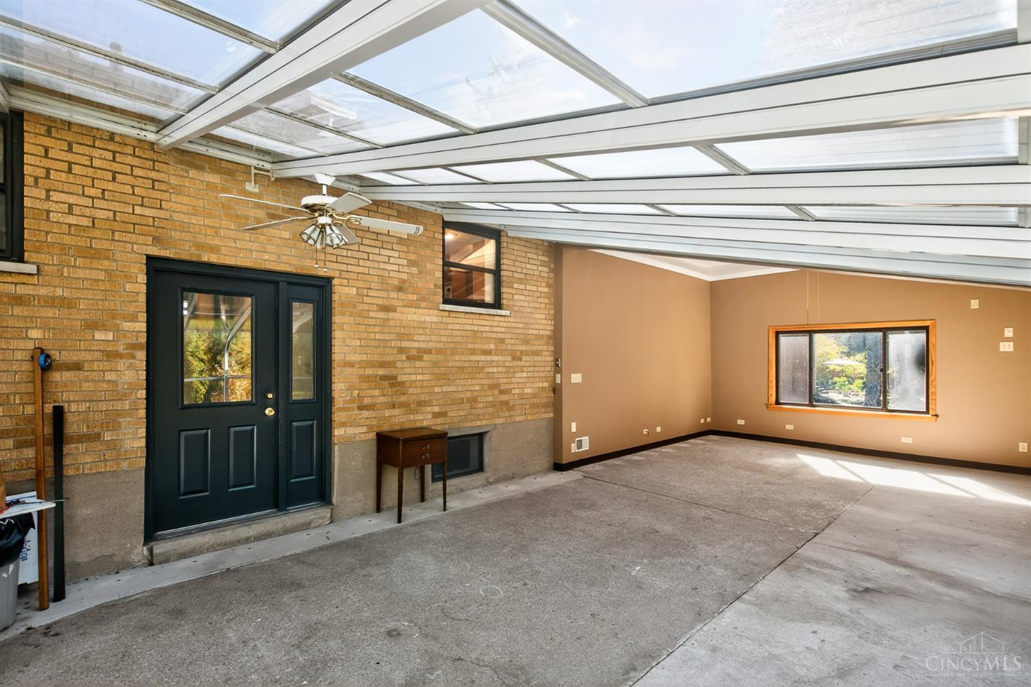 Madeira, Ohio, 45243, United States, 3 Bedrooms Bedrooms, ,2 BathroomsBathrooms,Residential,For Sale,1971231