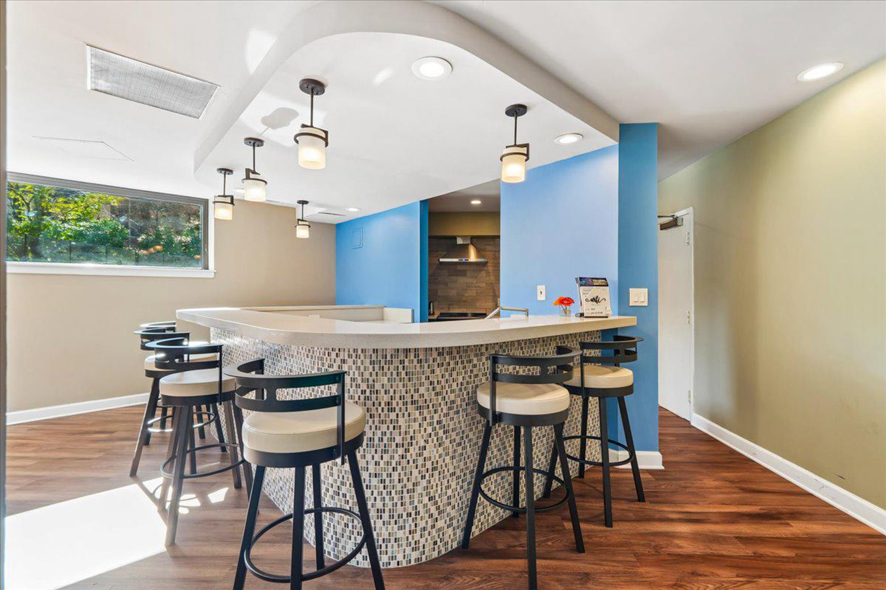 2111 Wisconsin Avenue NW, Washington, DC, 20007 - 物件實景