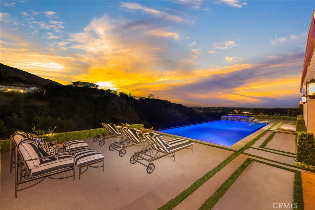 Glendora, California, 91741, United States, 6 Bedrooms Bedrooms, ,6 BathroomsBathrooms,Residential,For Sale,1987955