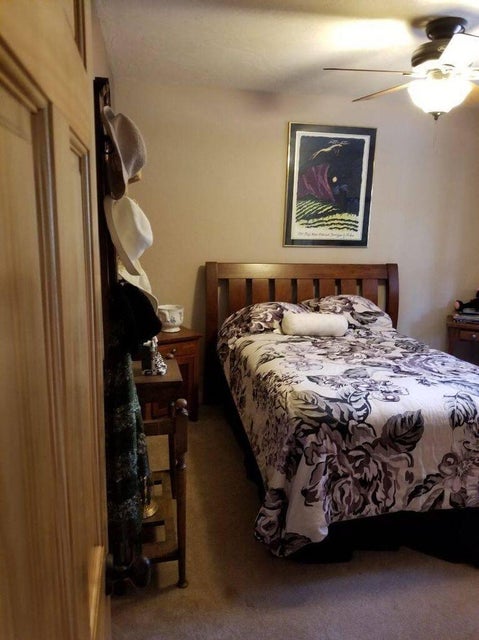 KLAMATH FALLS, Oregon, 97601, United States, 3 Bedrooms Bedrooms, ,3 BathroomsBathrooms,Residential,For Sale,1973852