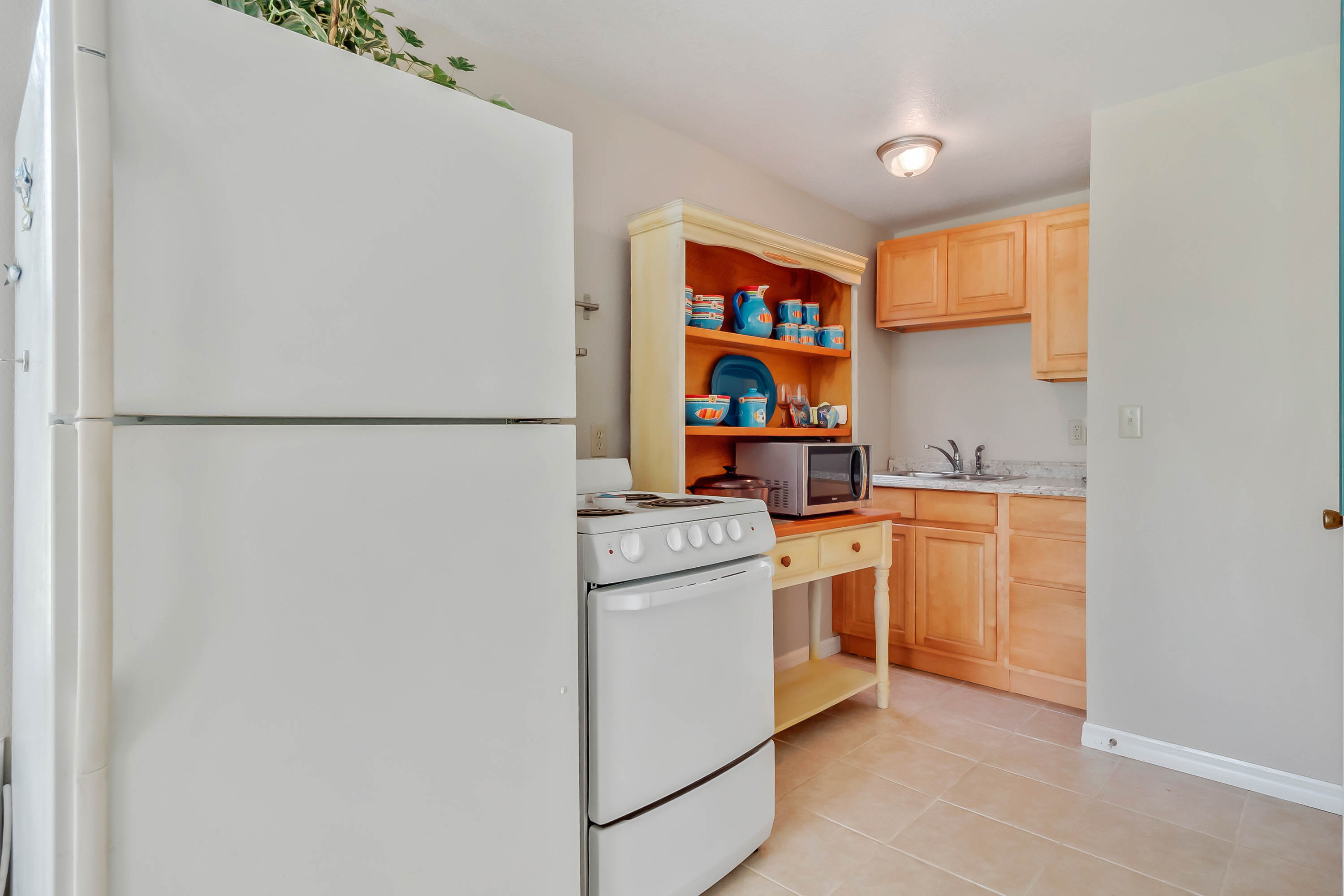 LAKE WALES, Florida, 33898, United States, 6 Bedrooms Bedrooms, ,5 BathroomsBathrooms,Residential,For Sale,1974565