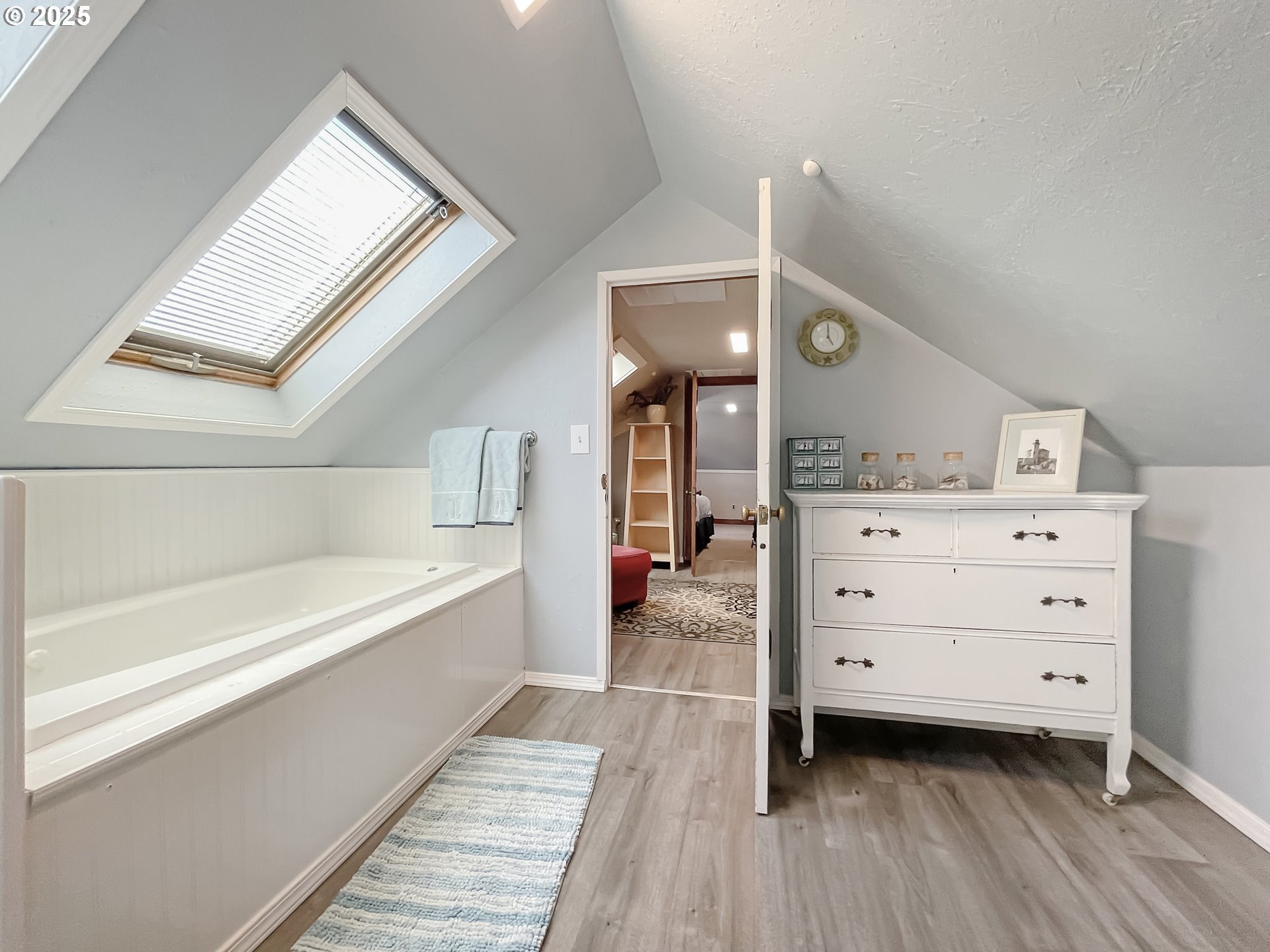 Brookings, Oregon, 97415, United States, 4 Bedrooms Bedrooms, ,2 BathroomsBathrooms,Residential,For Sale,1921792