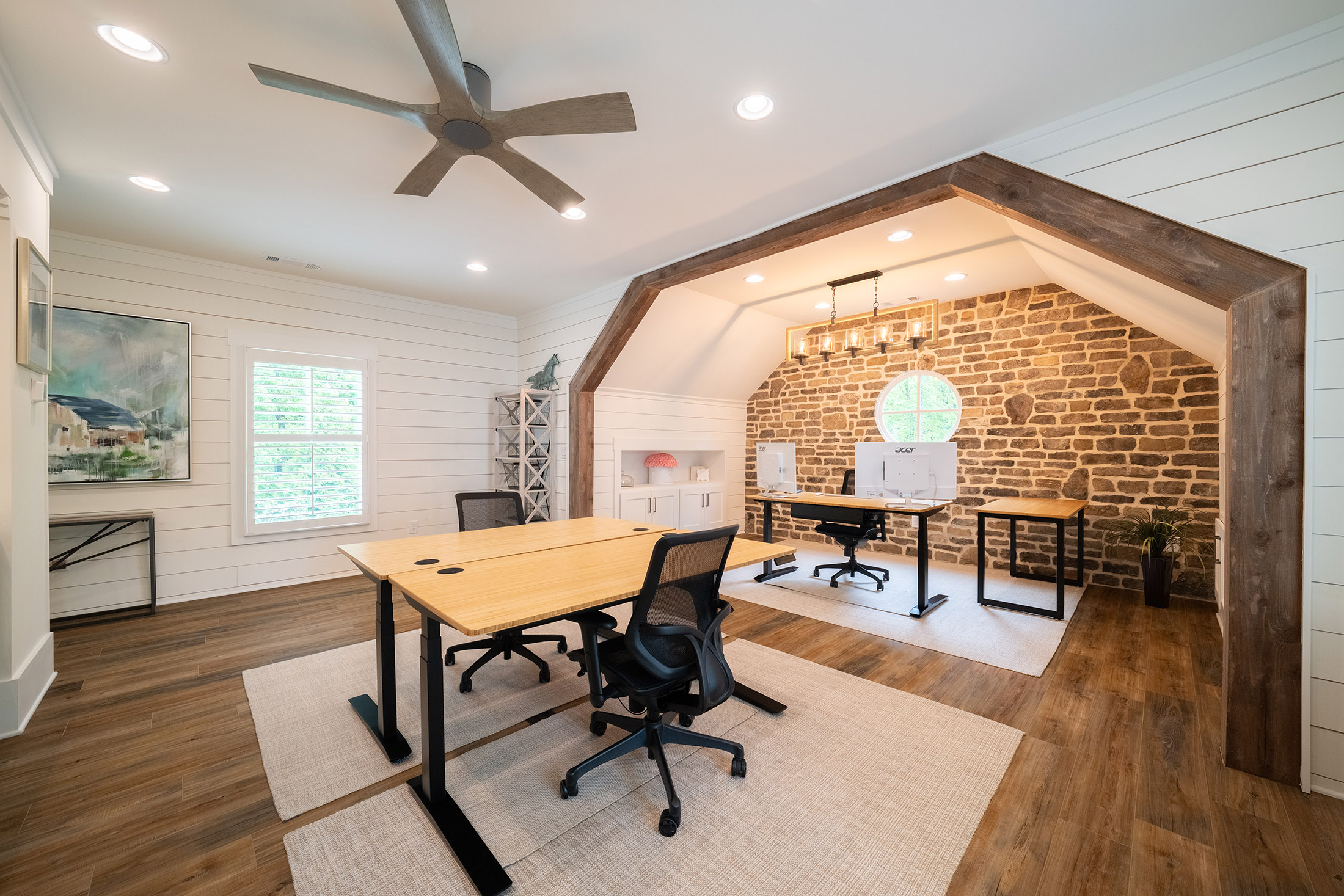  Builder’s Personal Estate on 2.36± Acres—Offering Space, Privacy & Convenience - 物件實景