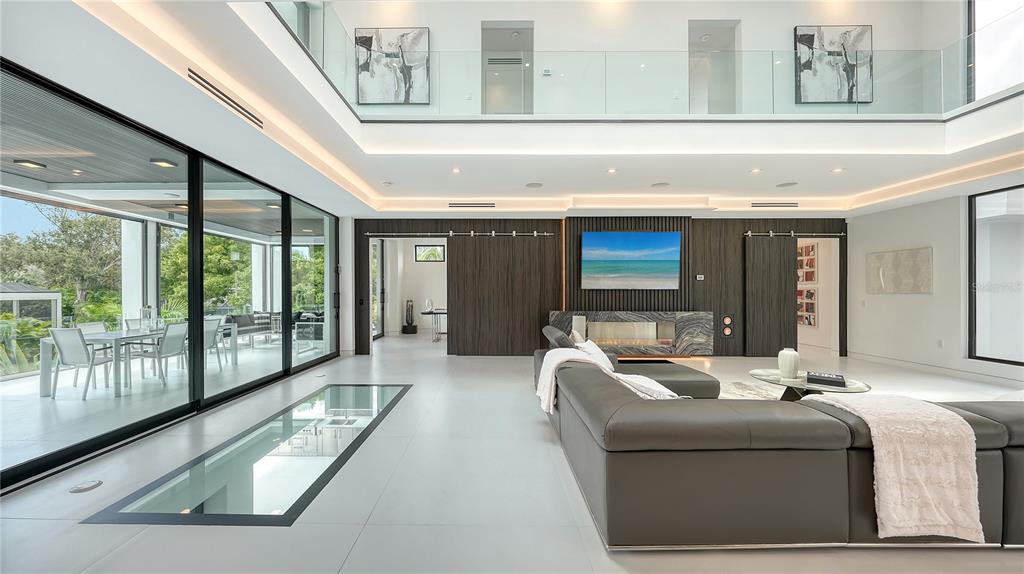 Sarasota, Florida, 34239, United States, 5 Bedrooms Bedrooms, ,8 BathroomsBathrooms,Residential,For Sale,1868707