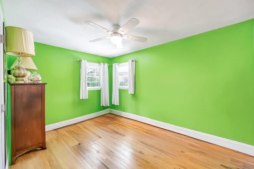 Islip Terrace, New York, 11752, United States, 3 Bedrooms Bedrooms, ,3 BathroomsBathrooms,Residential,For Sale,1898888