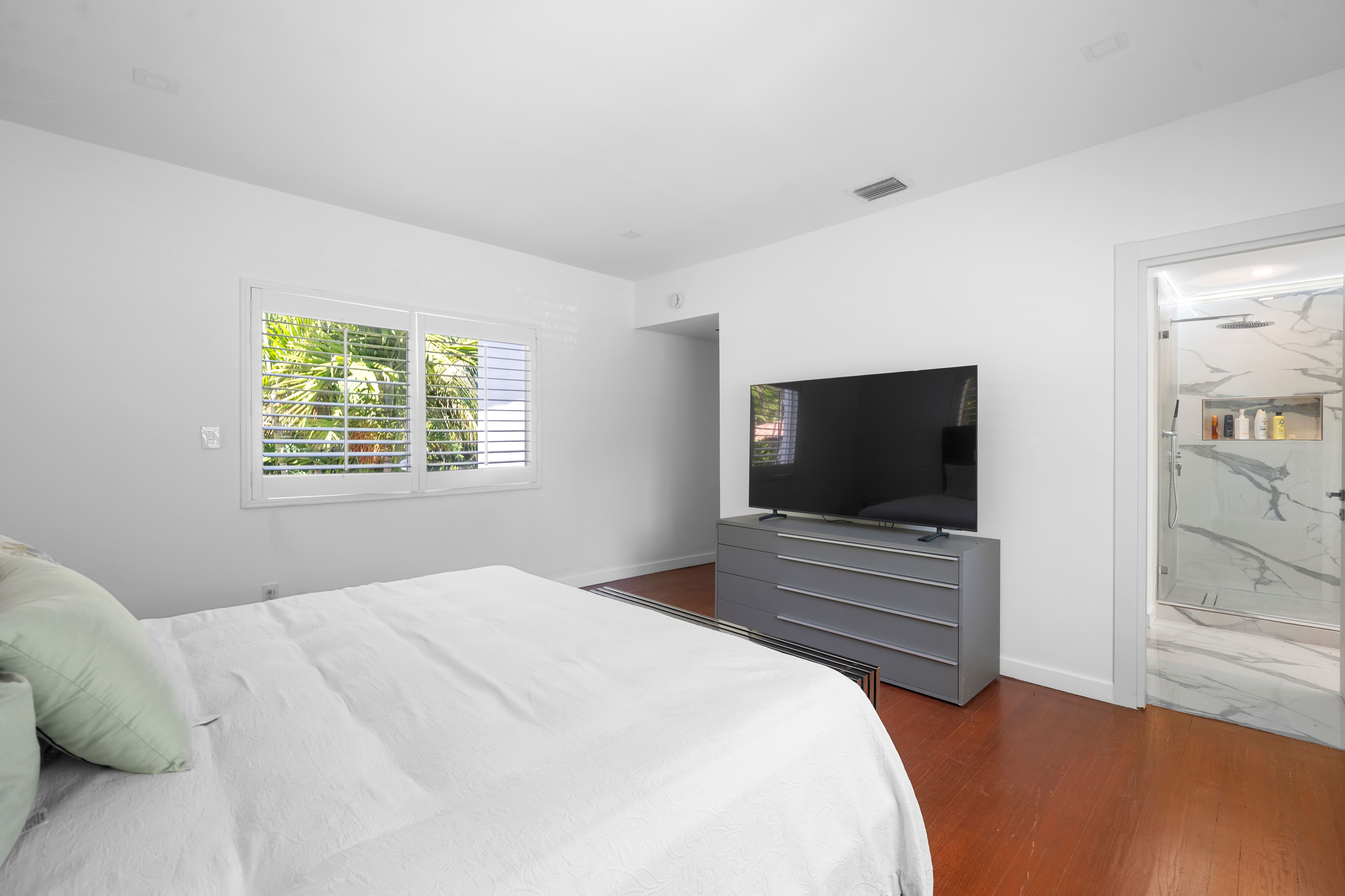  5824 Alton Rd, Miami Beach, FL, 33140 - 物件實景