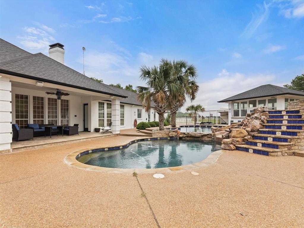 Italy, Texas, 76651, United States, 8 Bedrooms Bedrooms, ,6 BathroomsBathrooms,Residential,For Sale,1763105