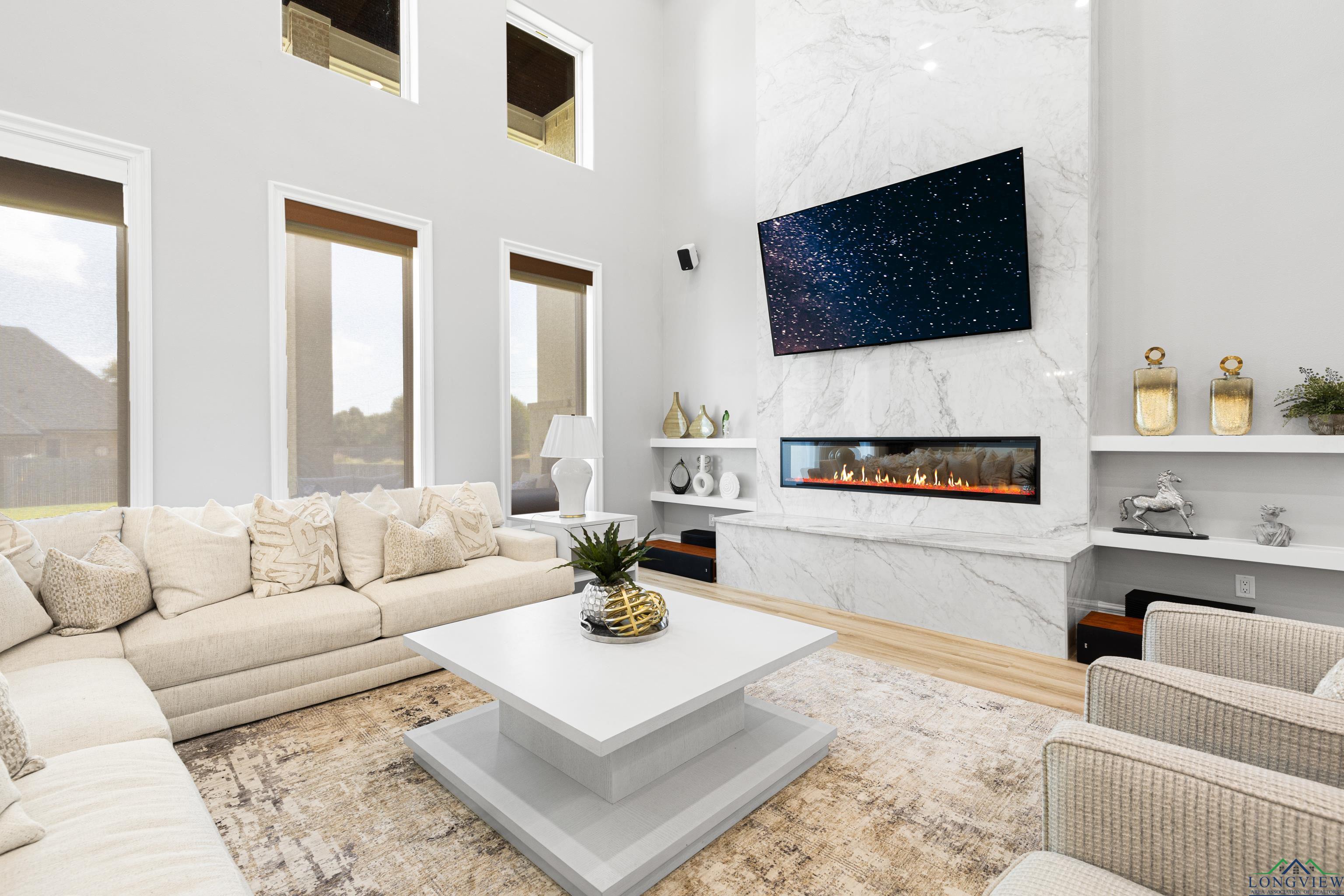 Tatum, Texas, 75691, United States, 6 Bedrooms Bedrooms, ,5 BathroomsBathrooms,Residential,For Sale,1967994