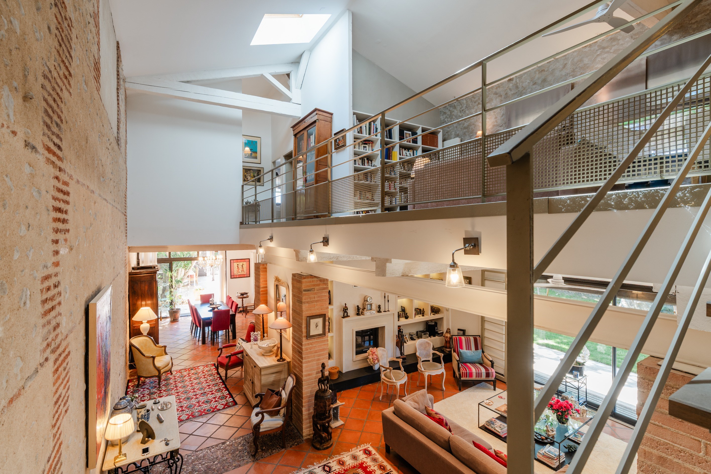  RARE AND AUTHENTIC — AN EXCEPTIONAL VILLAGE FARMHOUSE WITH POOL - 物件實景