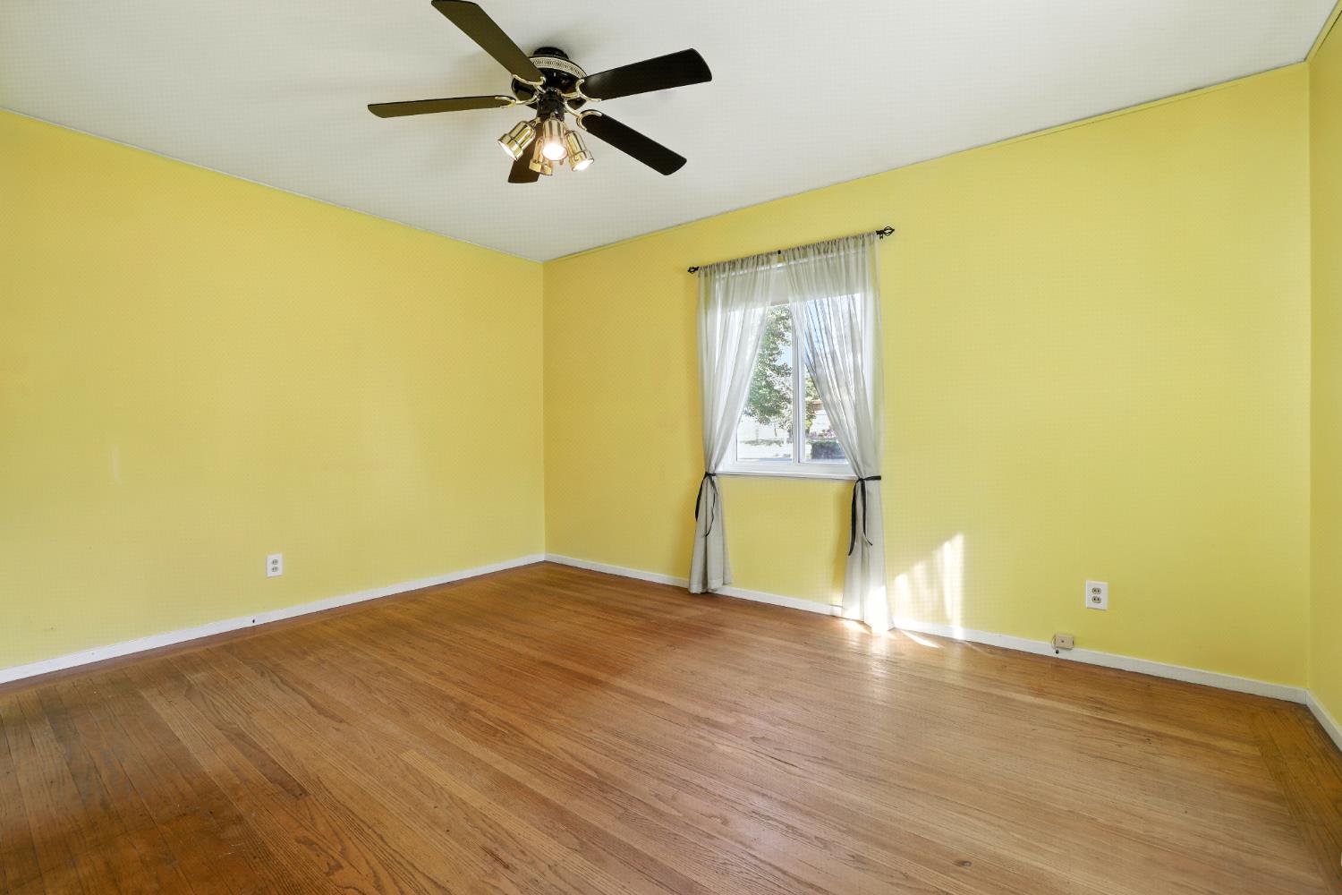 Sacramento, California, 95864, United States, 3 Bedrooms Bedrooms, ,2 BathroomsBathrooms,Residential,For Sale,1926285
