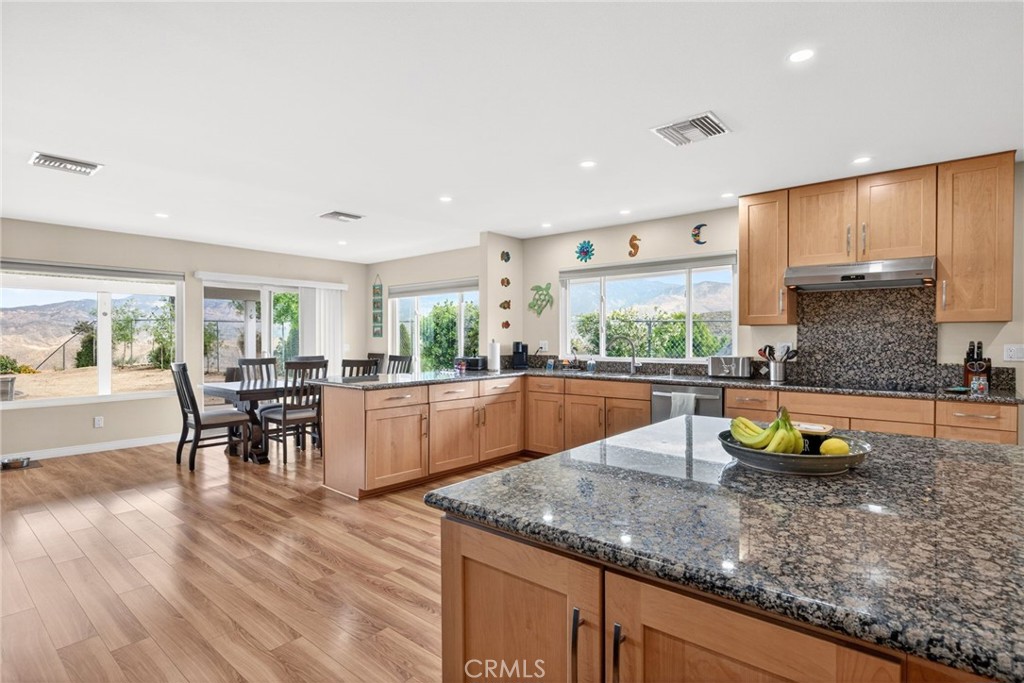 Hemet, California, 92544, United States, 3 Bedrooms Bedrooms, ,2 BathroomsBathrooms,Residential,For Sale,2035887