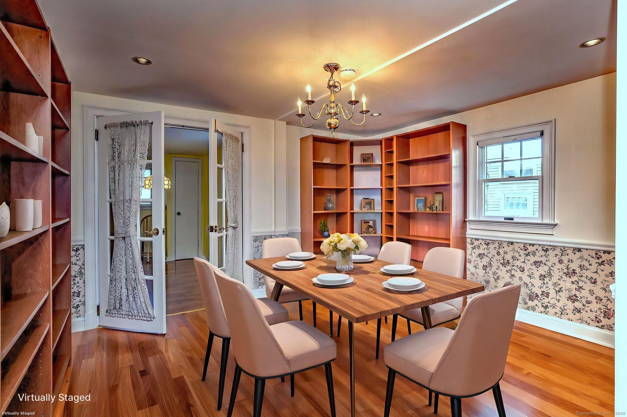 Milford, Connecticut, 06460, United States, 2 Bedrooms Bedrooms, ,2 BathroomsBathrooms,Residential,For Sale,1987873