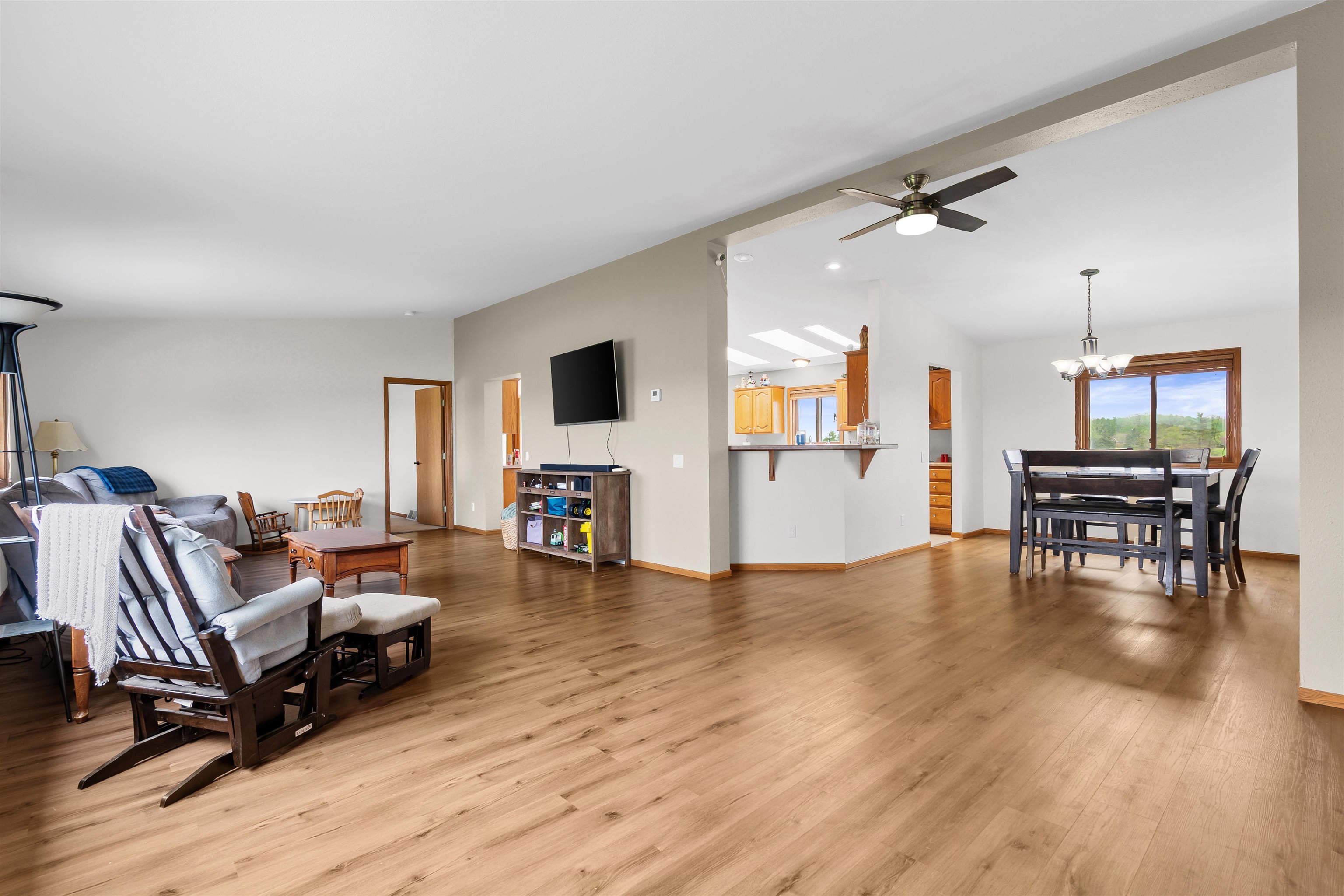 De Pere, Wisconsin, 54115-9006, United States, 4 Bedrooms Bedrooms, ,3 BathroomsBathrooms,Residential,For Sale,2048698