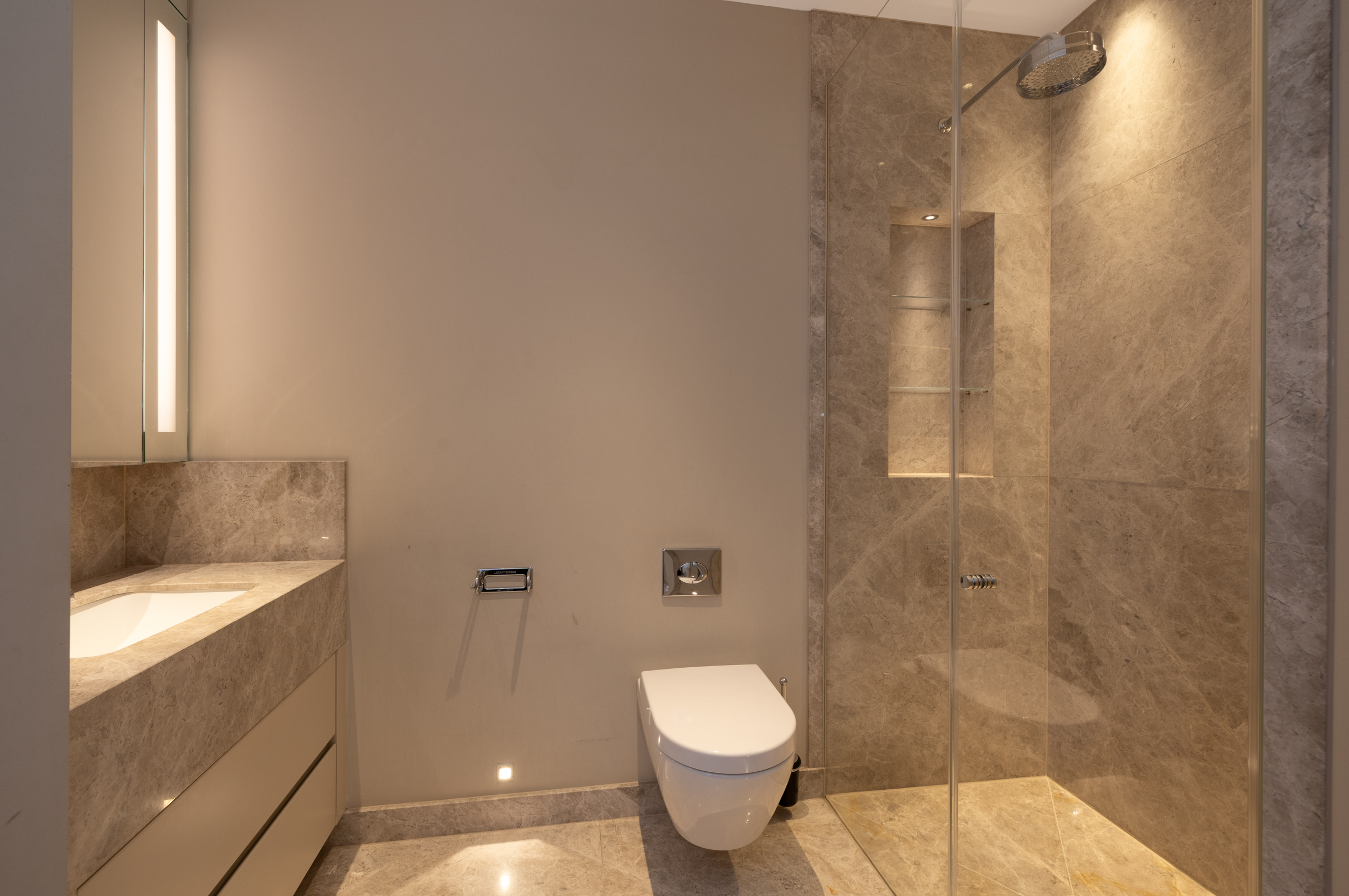  A Magnificent Duplex Residence in Bramham Gardens - 物件實景