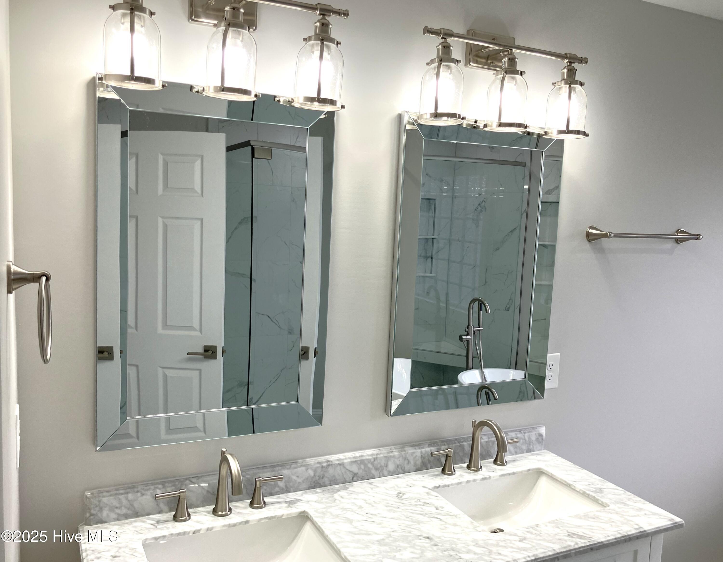 Jacksonville, North Carolina, 28546, United States, 5 Bedrooms Bedrooms, ,3 BathroomsBathrooms,Residential,For Sale,1980601