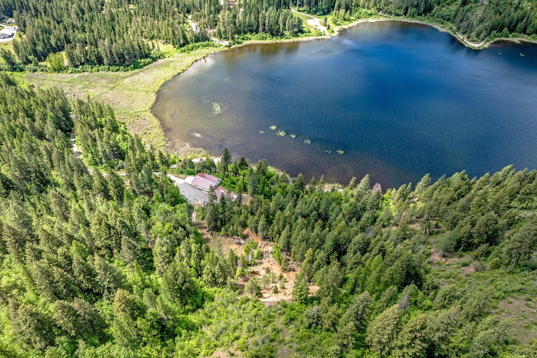  Lake Retreat on Private Acreage - 物件實景