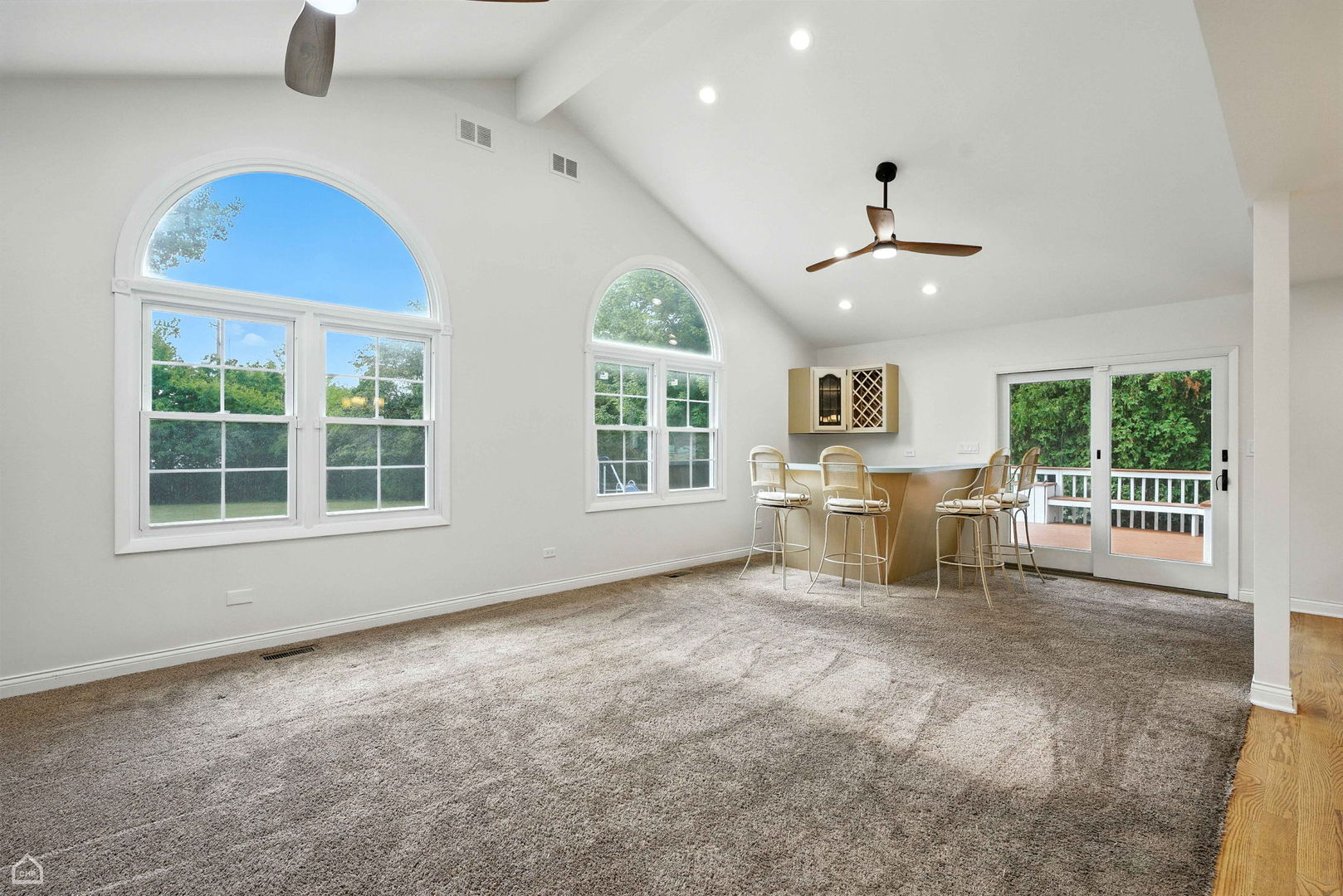 Buffalo Grove, Illinois, 60089, United States, 4 Bedrooms Bedrooms, ,3 BathroomsBathrooms,Residential,For Sale,1911732