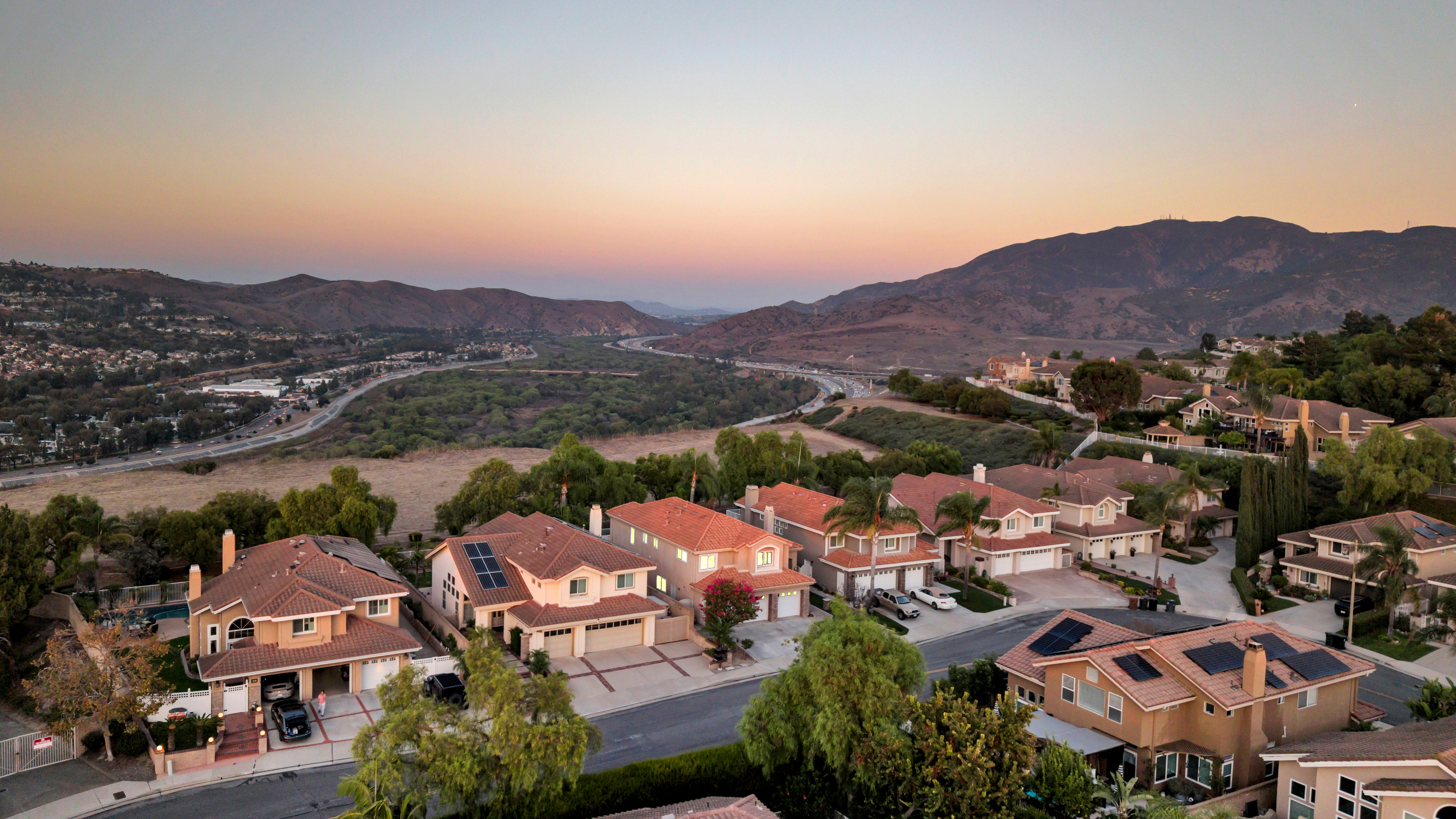  475 South Laureltree Drive, Anaheim Hills, CA 92808 - 物件實景