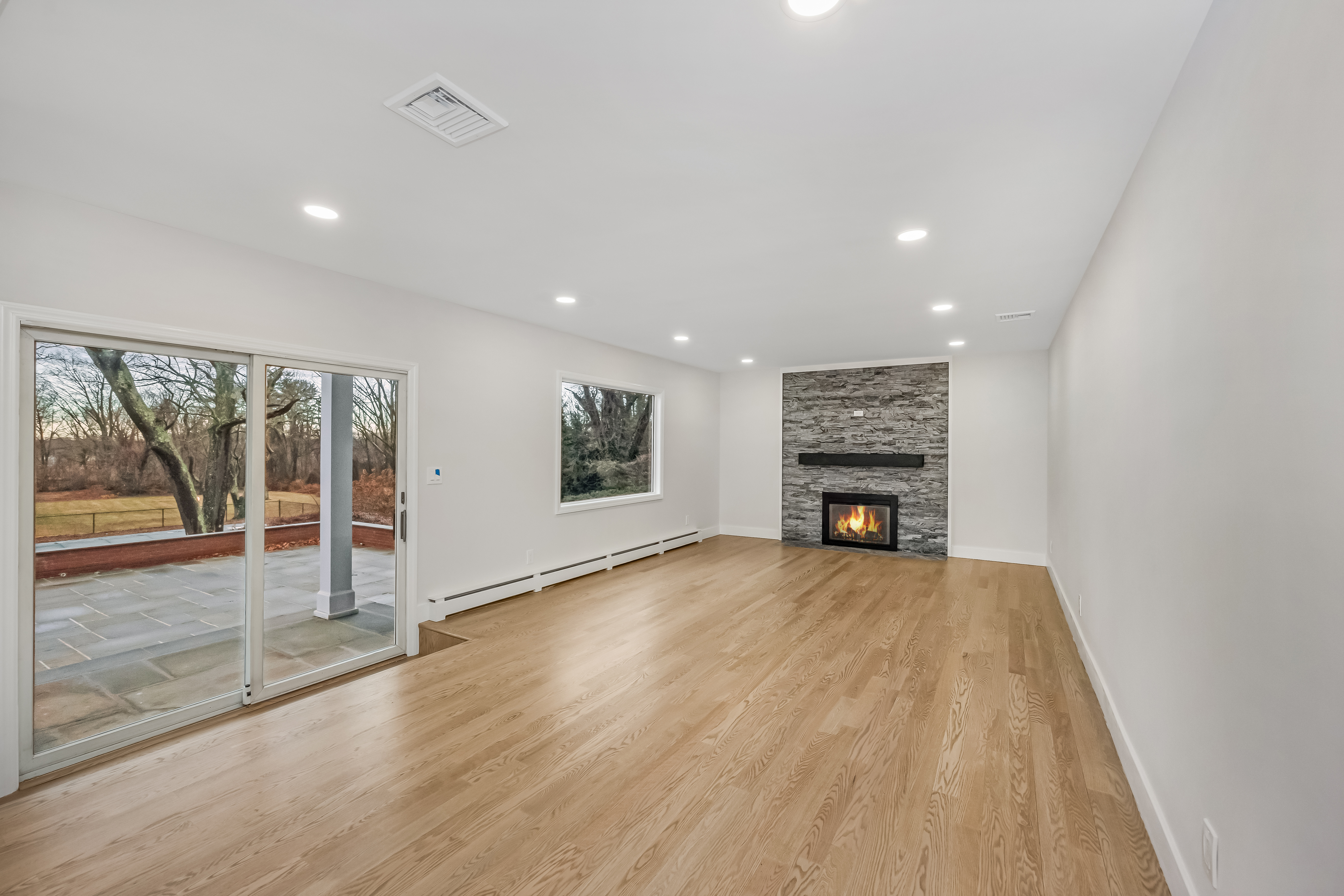 Brookville, New York, 11545, United States, 6 Bedrooms Bedrooms, ,7 BathroomsBathrooms,Residential,For Sale,2010042