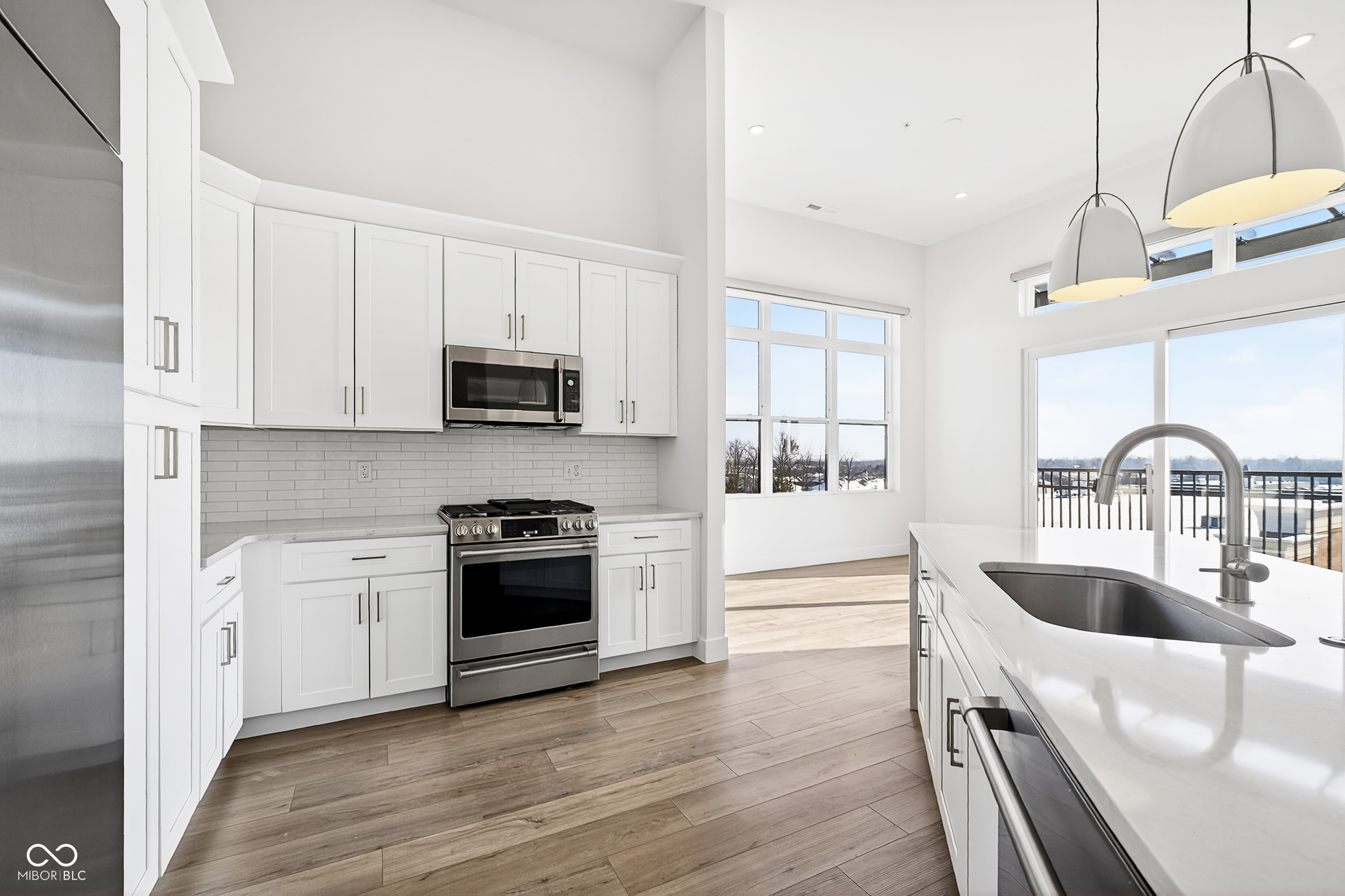 Carmel, Indiana, 46032, United States, 2 Bedrooms Bedrooms, ,3 BathroomsBathrooms,Residential,For Sale,1982806