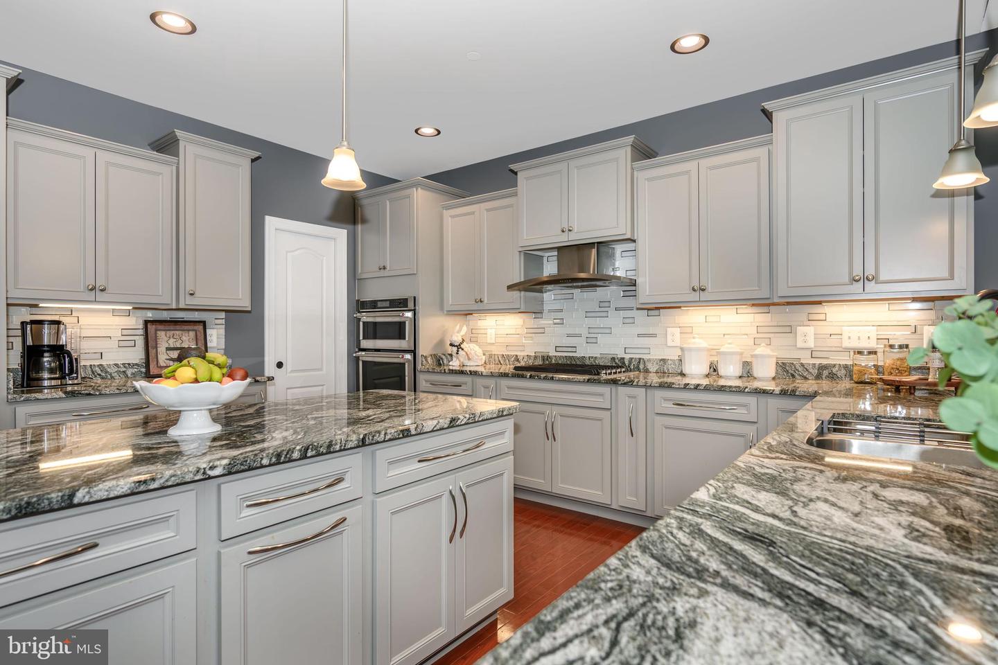 Queenstown, Maryland, 21658, United States, 5 Bedrooms Bedrooms, ,5 BathroomsBathrooms,Residential,For Sale,1988334