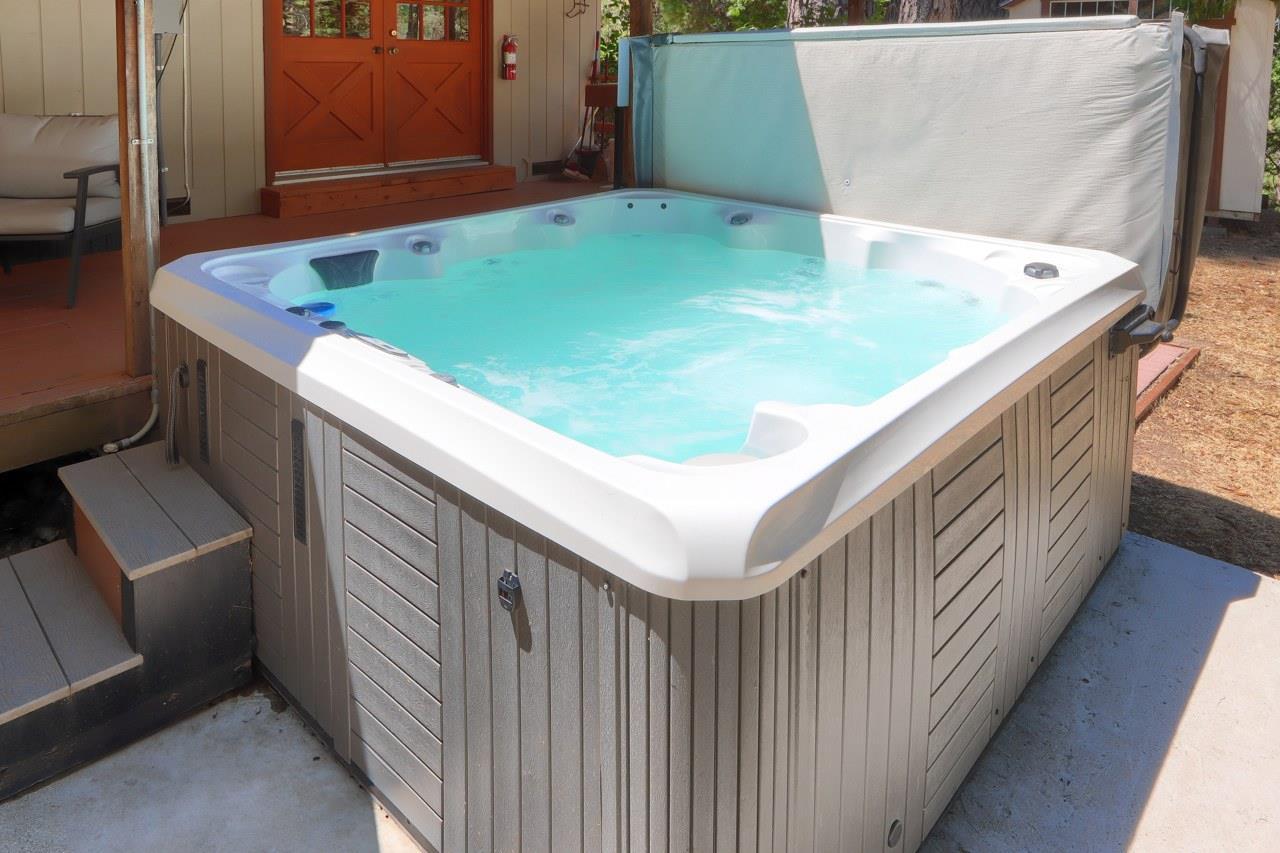 Mariposa, California, 95338, United States, 3 Bedrooms Bedrooms, ,2 BathroomsBathrooms,Residential,For Sale,1916608
