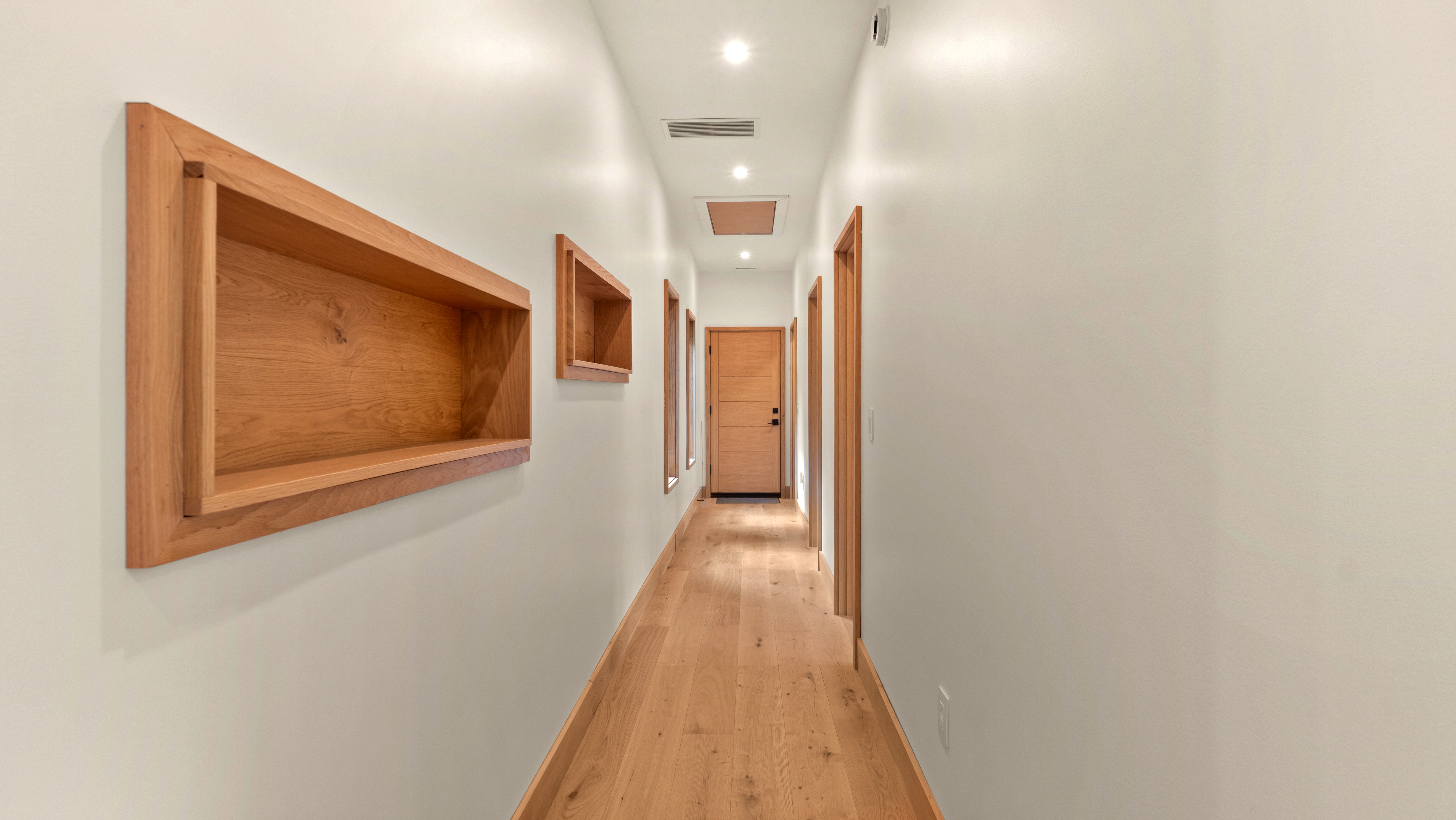  Stunning Contemporary Single Level Home - 物件實景