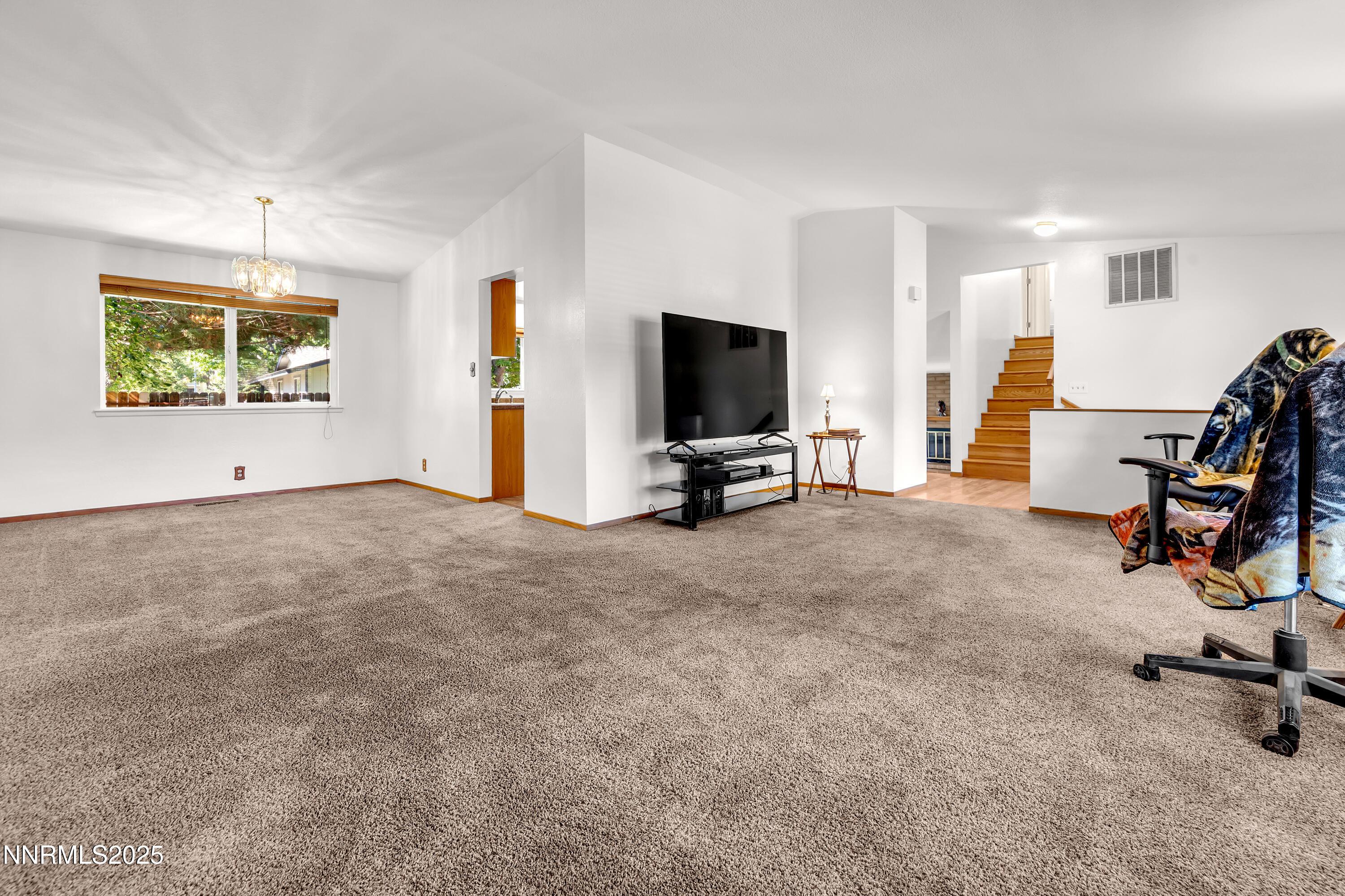 Reno, Nevada, 89502, United States, 4 Bedrooms Bedrooms, ,3 BathroomsBathrooms,Residential,For Sale,1959028