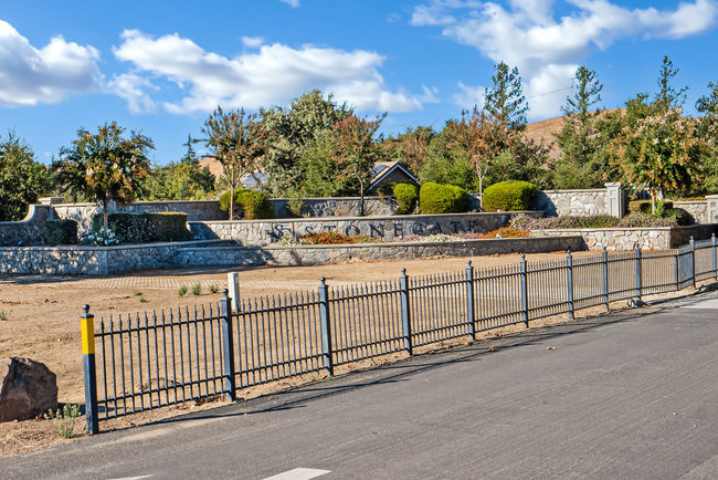 Tres Pinos, California, 95075, United States, 3 Bedrooms Bedrooms, ,3 BathroomsBathrooms,Residential,For Sale,1988626