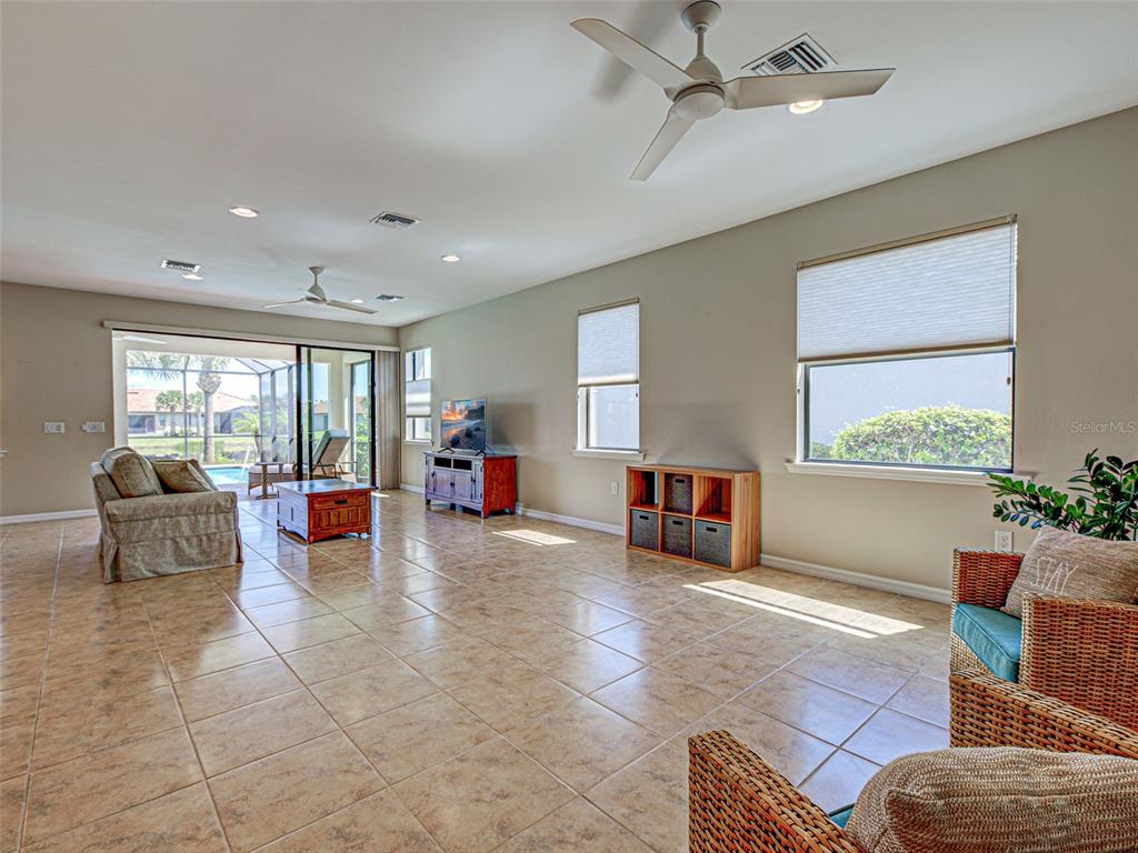 Venice, Florida, 34293, United States, 2 Bedrooms Bedrooms, ,2 BathroomsBathrooms,Residential,For Sale,1933036