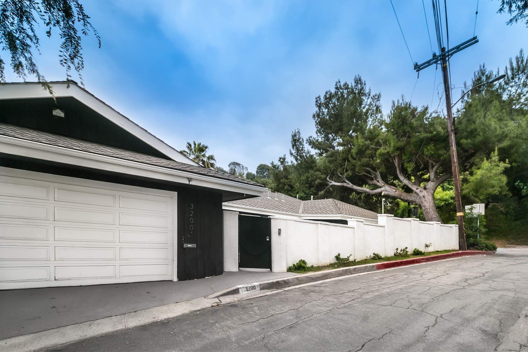  3200 Wrightwood Dr - 物件實景