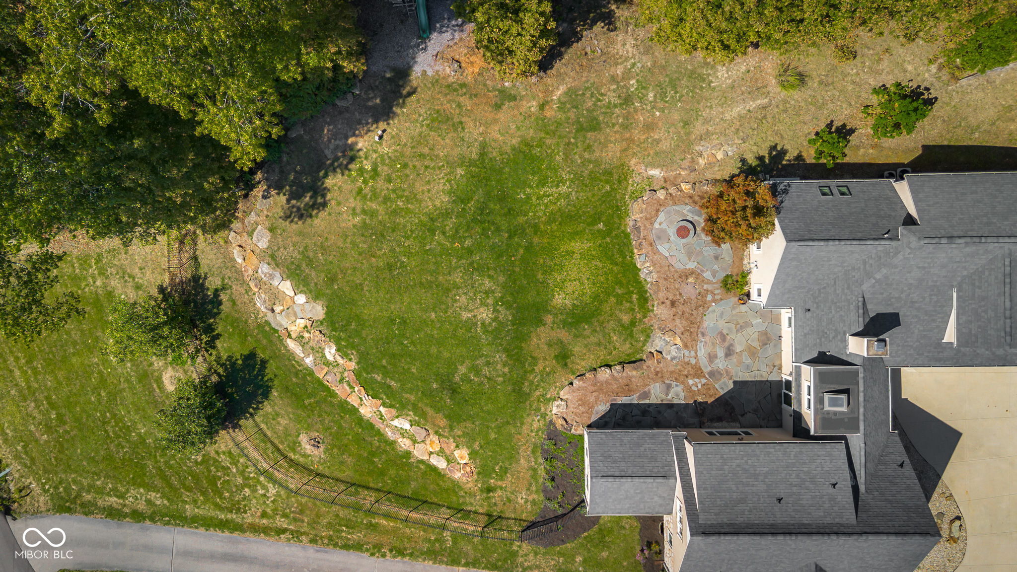 Columbus, Indiana, 47201, United States, 5 Bedrooms Bedrooms, ,6 BathroomsBathrooms,Residential,For Sale,1982008