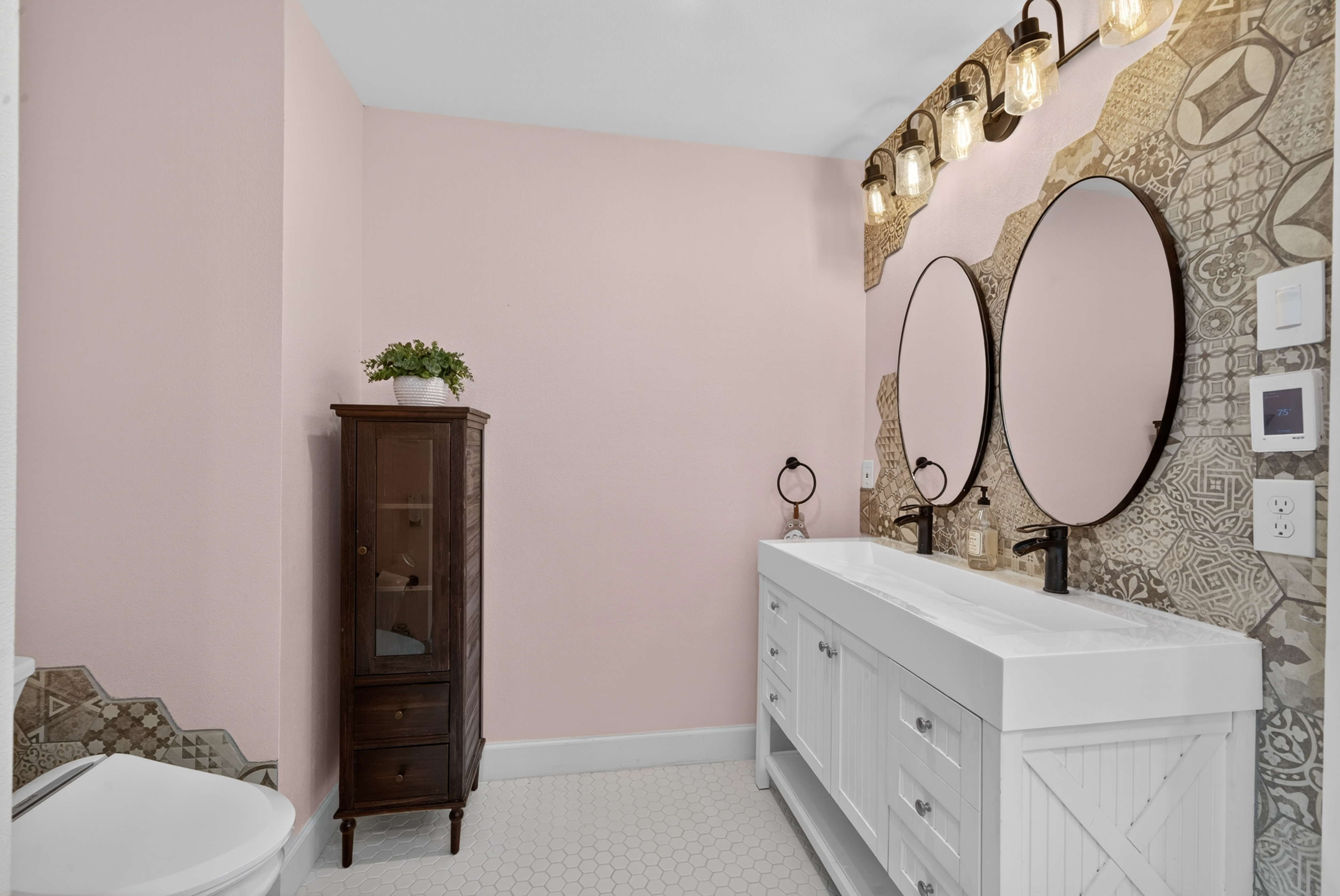  Experience Rare Privacy and Resort Style Living in Alamo Heights - 物件實景