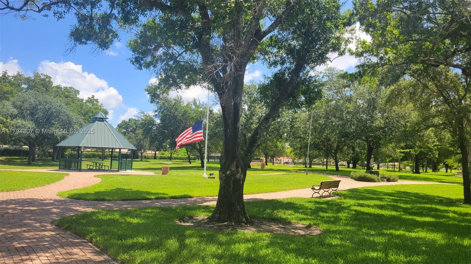 Plantation, Florida, 33324, United States, 3 Bedrooms Bedrooms, ,2 BathroomsBathrooms,Residential,For Sale,1792885