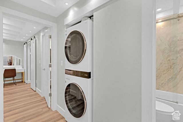 Murray, Utah, 84107, United States, 5 Bedrooms Bedrooms, ,3 BathroomsBathrooms,Residential,For Sale,1943012