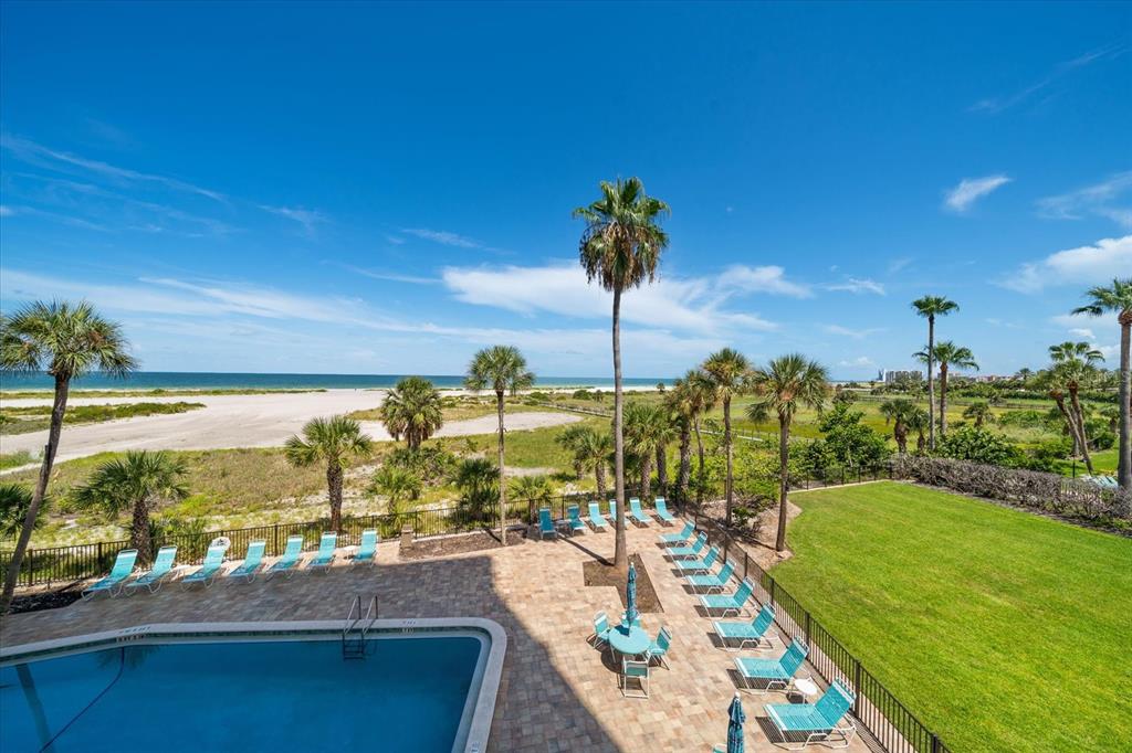 Clearwater Beach, Florida, 33767, United States, 2 Bedrooms Bedrooms, ,2 BathroomsBathrooms,Residential,For Sale,1912090