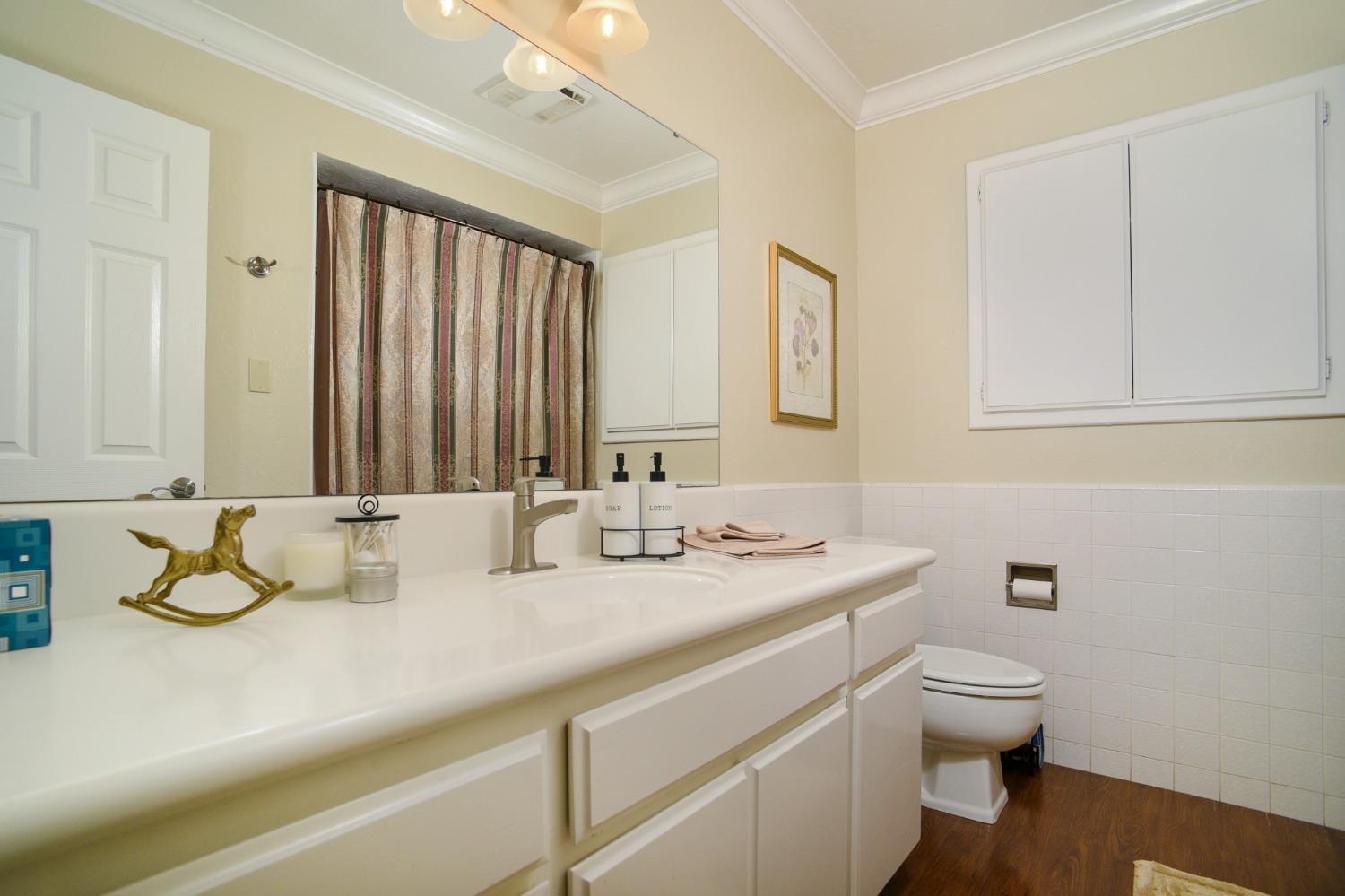 Wilton, California, 95693, United States, 5 Bedrooms Bedrooms, ,4 BathroomsBathrooms,Residential,For Sale,1901848