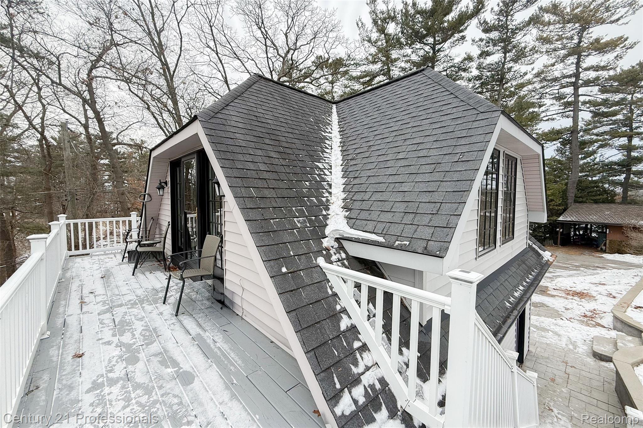 LakeOrion, Michigan, 48362, United States, 2 Bedrooms Bedrooms, ,2 BathroomsBathrooms,Residential,For Sale,2005398