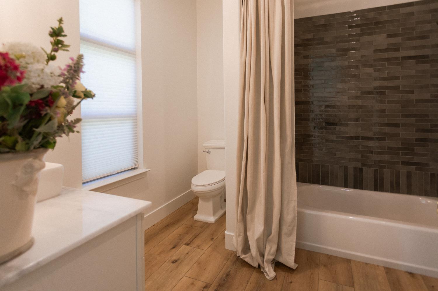 Modesto, California, 95357, United States, 4 Bedrooms Bedrooms, ,4 BathroomsBathrooms,Residential,For Sale,1976586