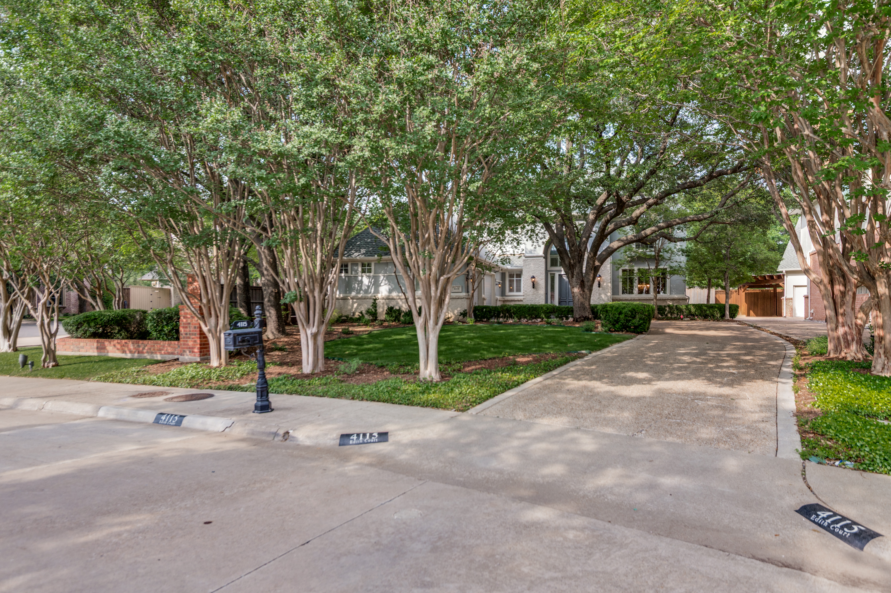  Excellent Opportunity on Edith Court in Midway Hollow - 物件實景