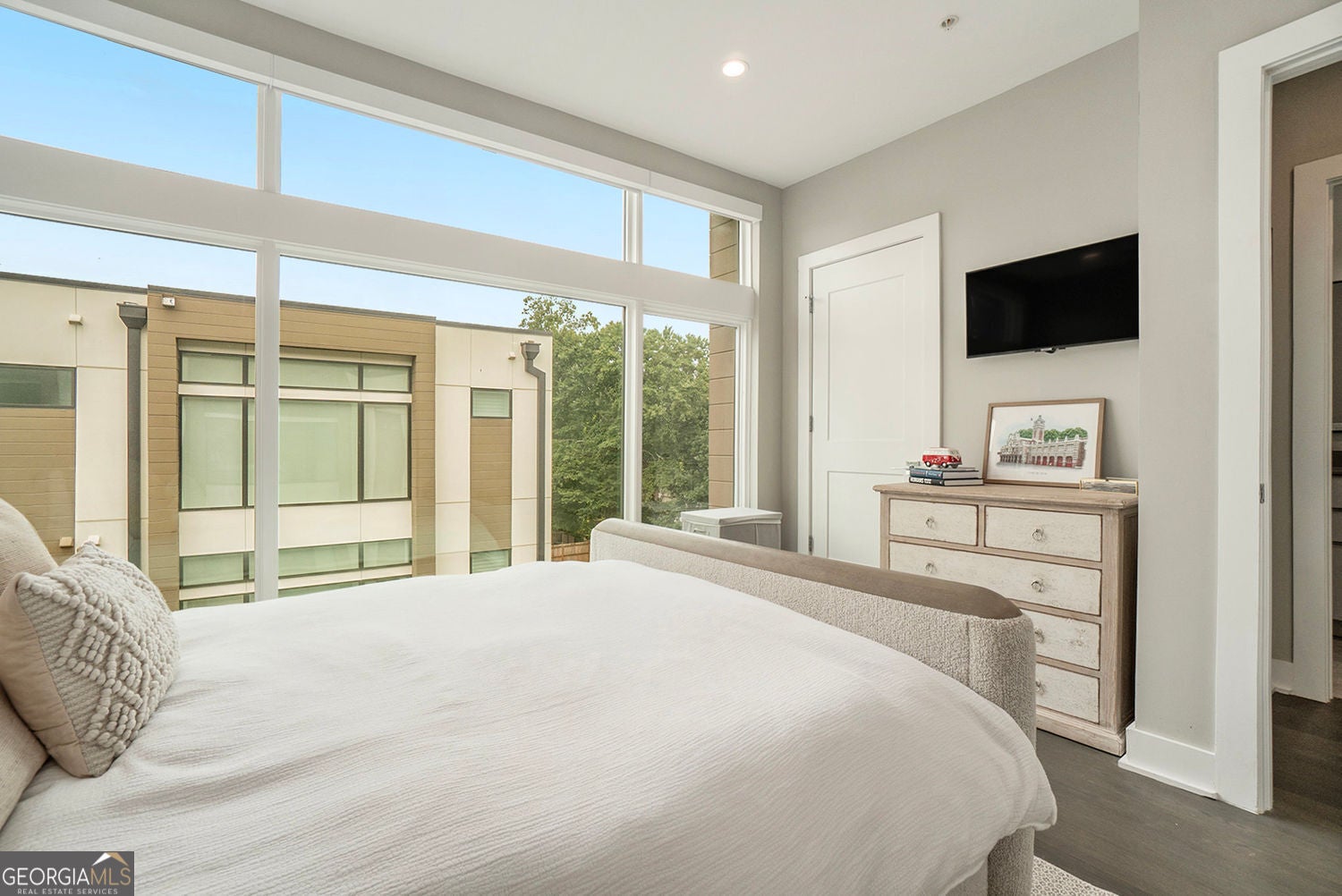 Atlanta, Georgia, 30307, United States, 4 Bedrooms Bedrooms, ,5 BathroomsBathrooms,Residential,For Sale,1997866